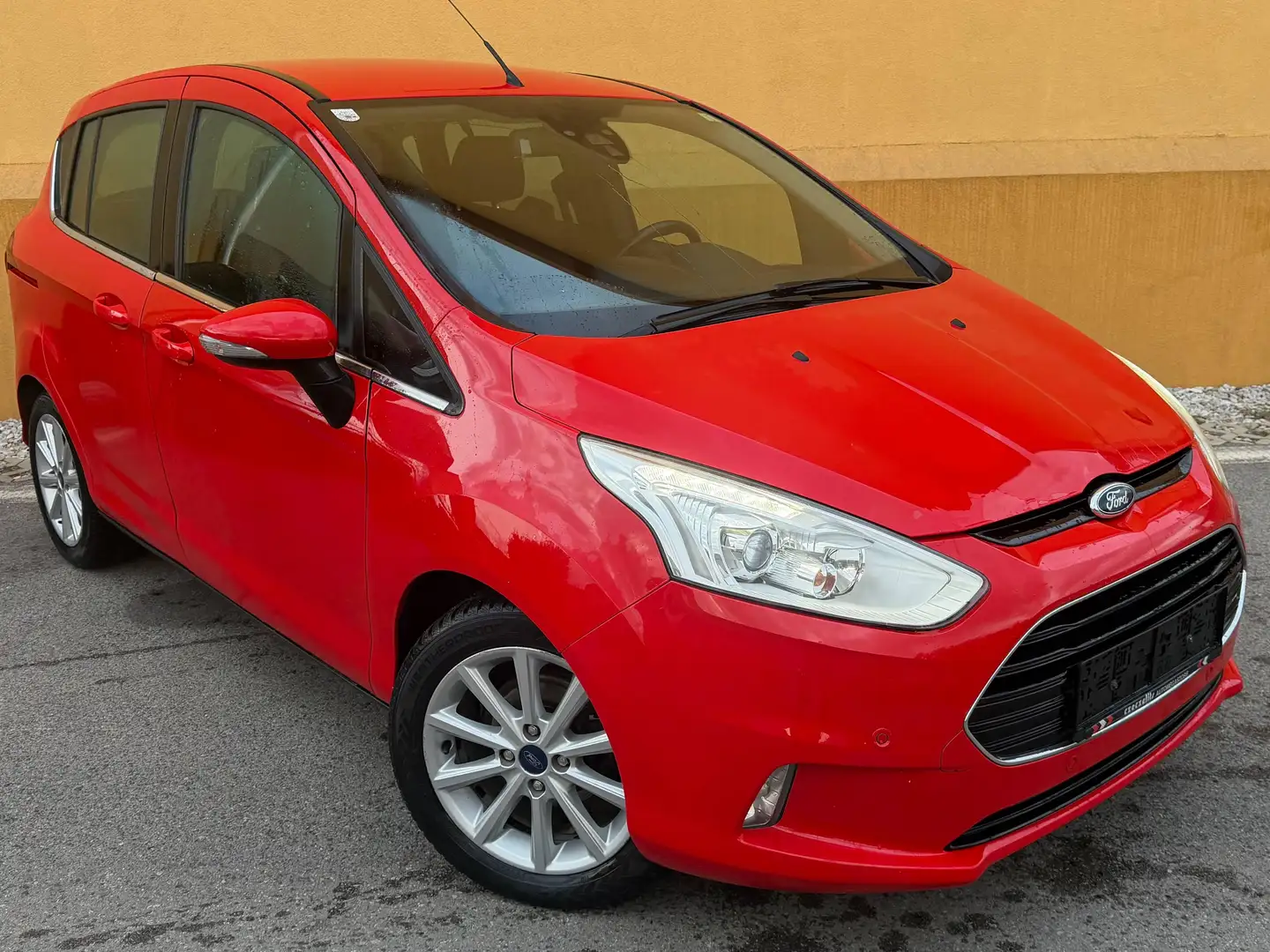 Ford B-Max Titanium Rot - 1