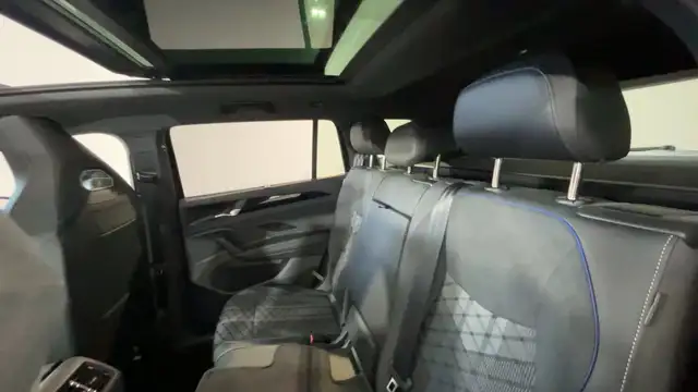 Volkswagen Tayron view 14