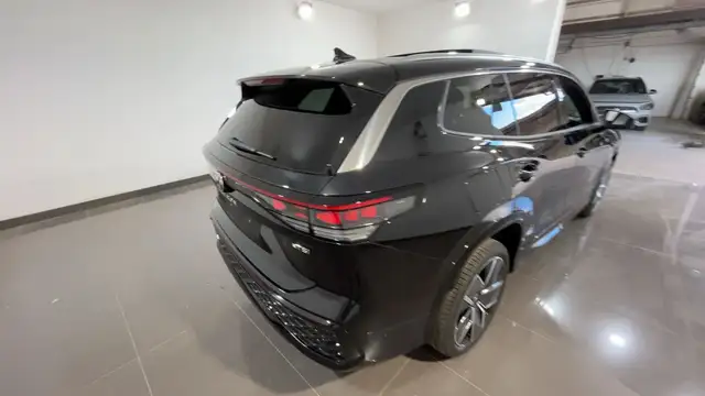 Volkswagen Tayron view 4