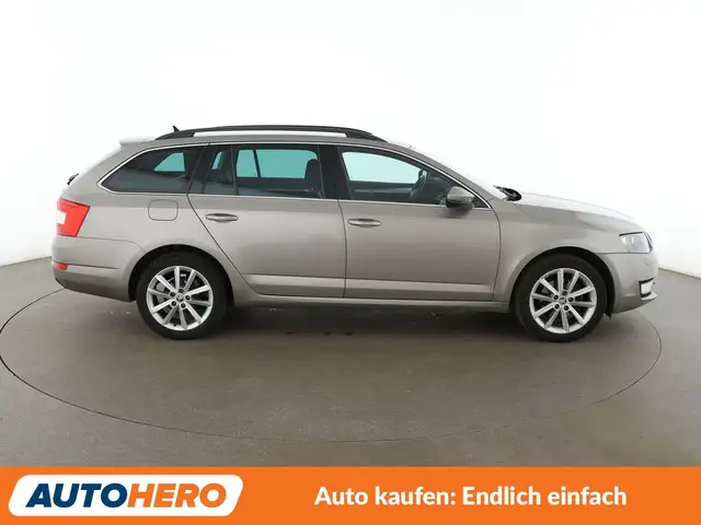 Skoda Octavia view 7