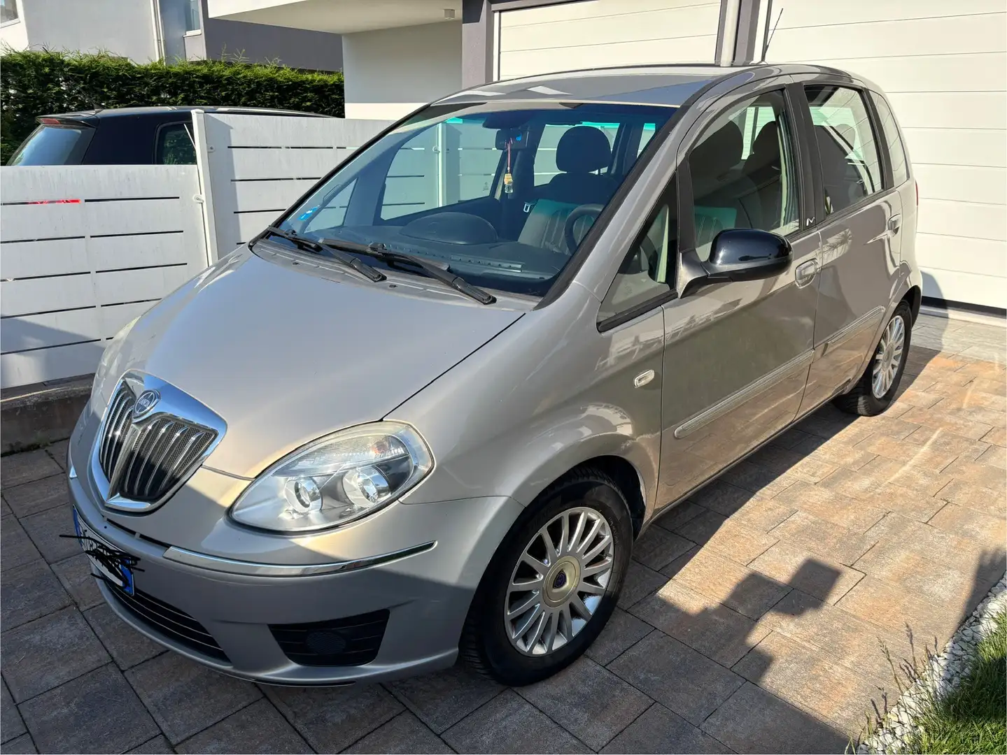 Lancia MUSA 1.4 16v Diva c/c.traz.,esp s&s E5 - 1