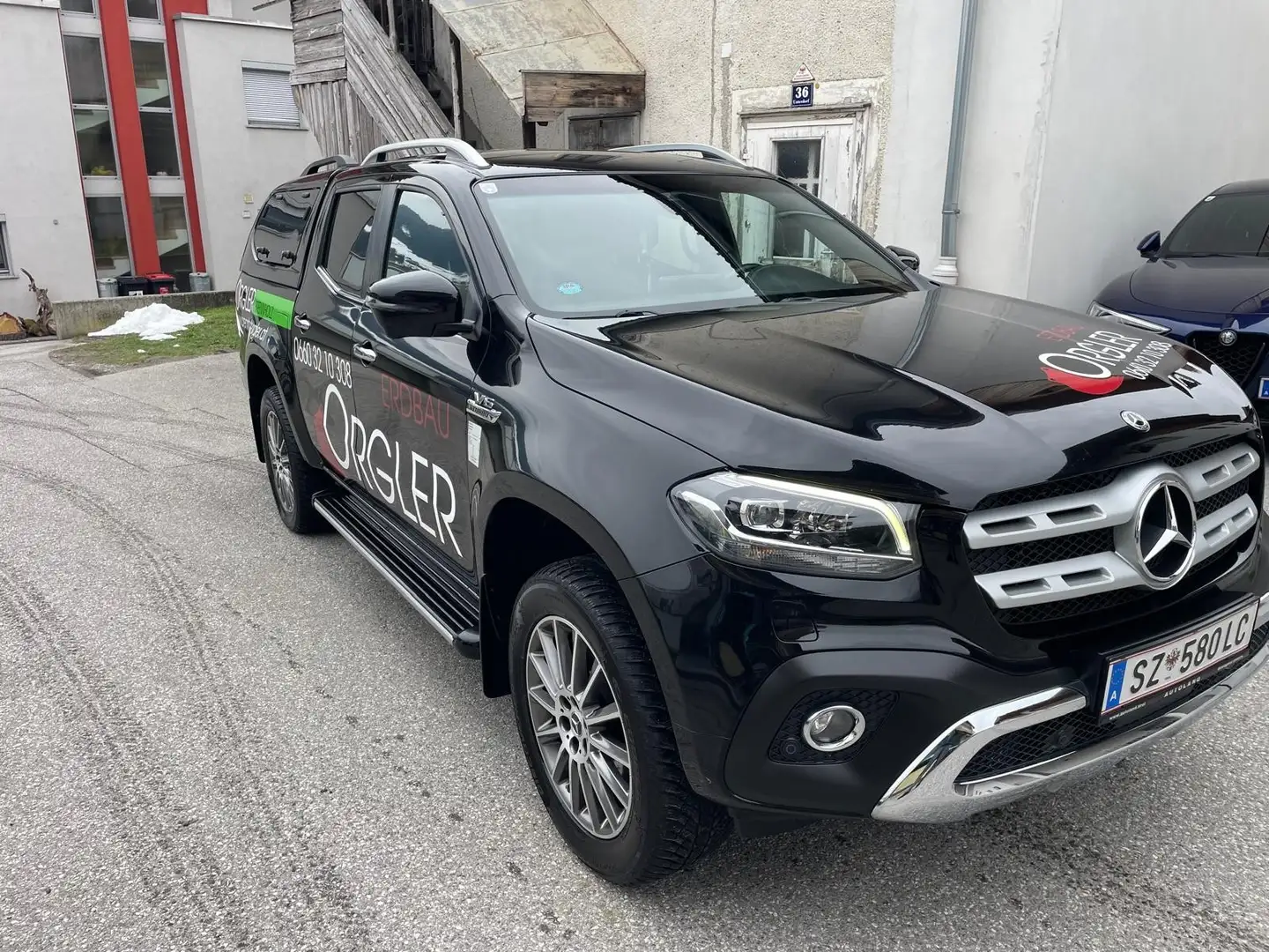 Mercedes-Benz X 350 - 1