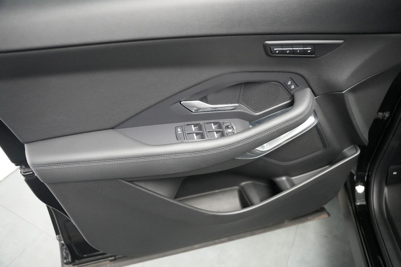 Jaguar E-Pace S *Memory*360°KAM*T-Winkel*LED*ACC*CarPla — photo 12