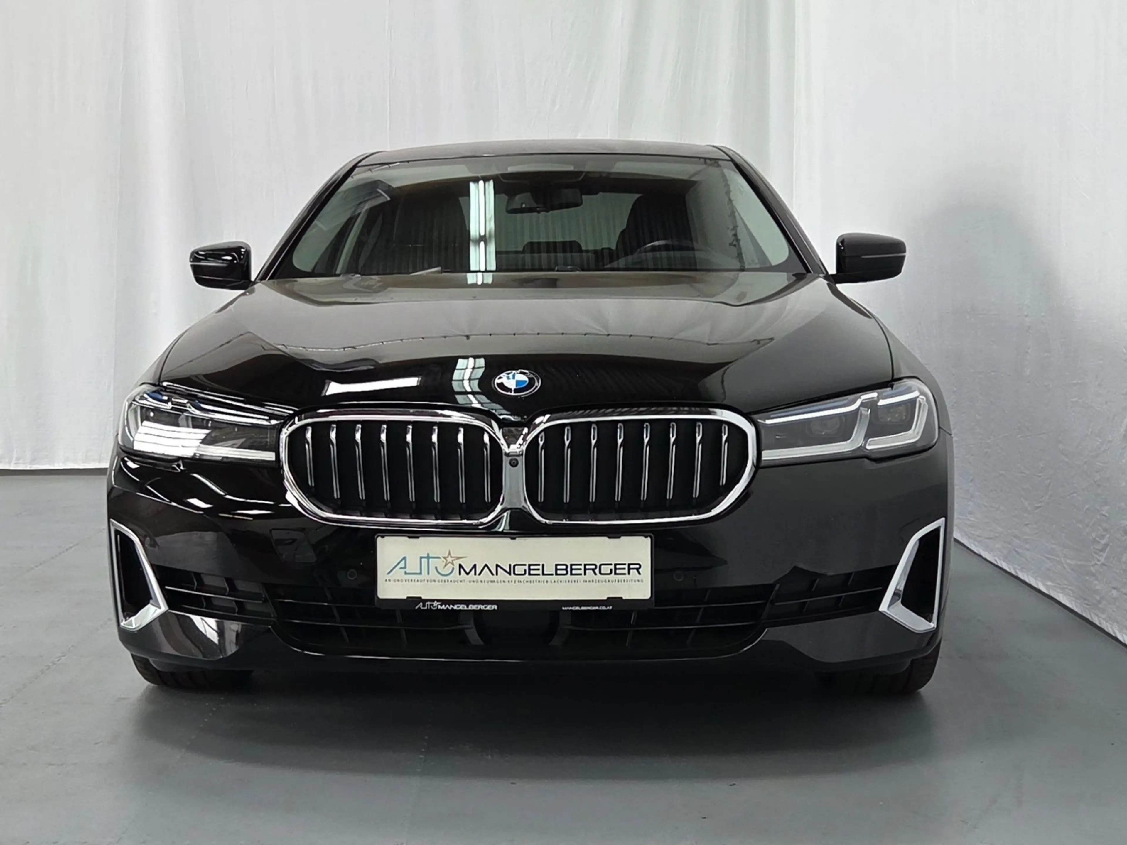 BMW 520 d 48 V Aut. Luxury Line ** Laser Massage Sitzbelü — photo 3