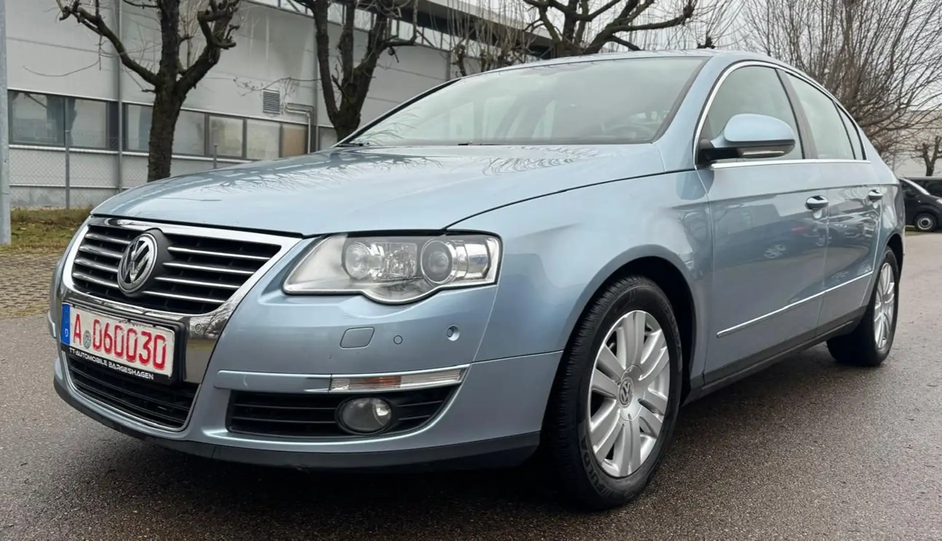 Volkswagen Passat Highline Grigio - 2