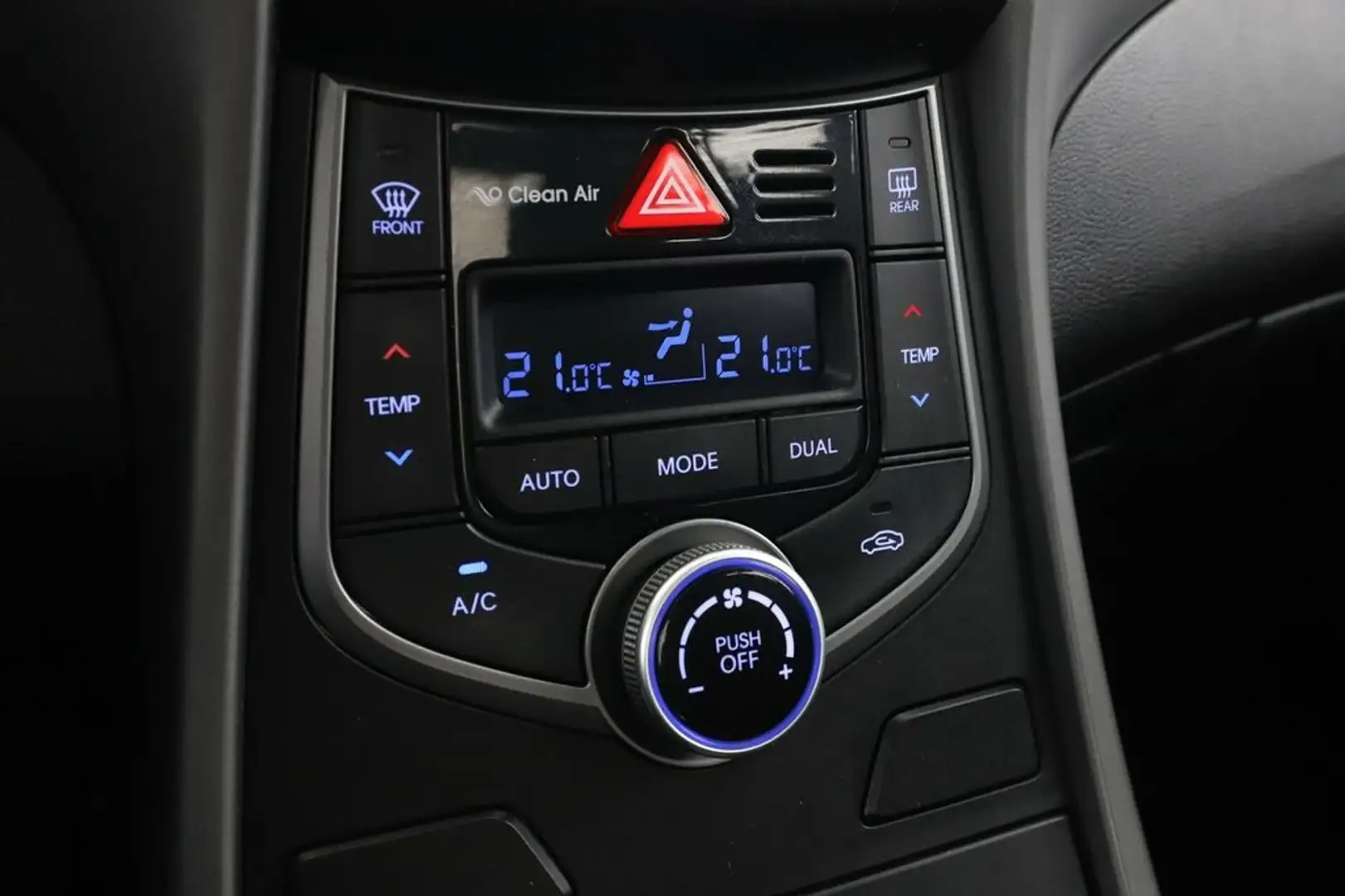 Hyundai ELANTRA 1.6 Tecno Alb - 2