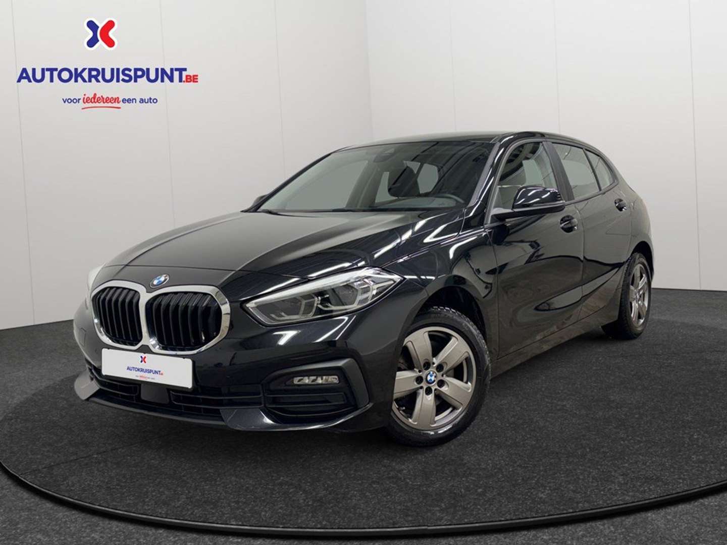 BMW 116 nuo 334 €/ mėn Dyzelinas 2022m. Sedanas Automatinė