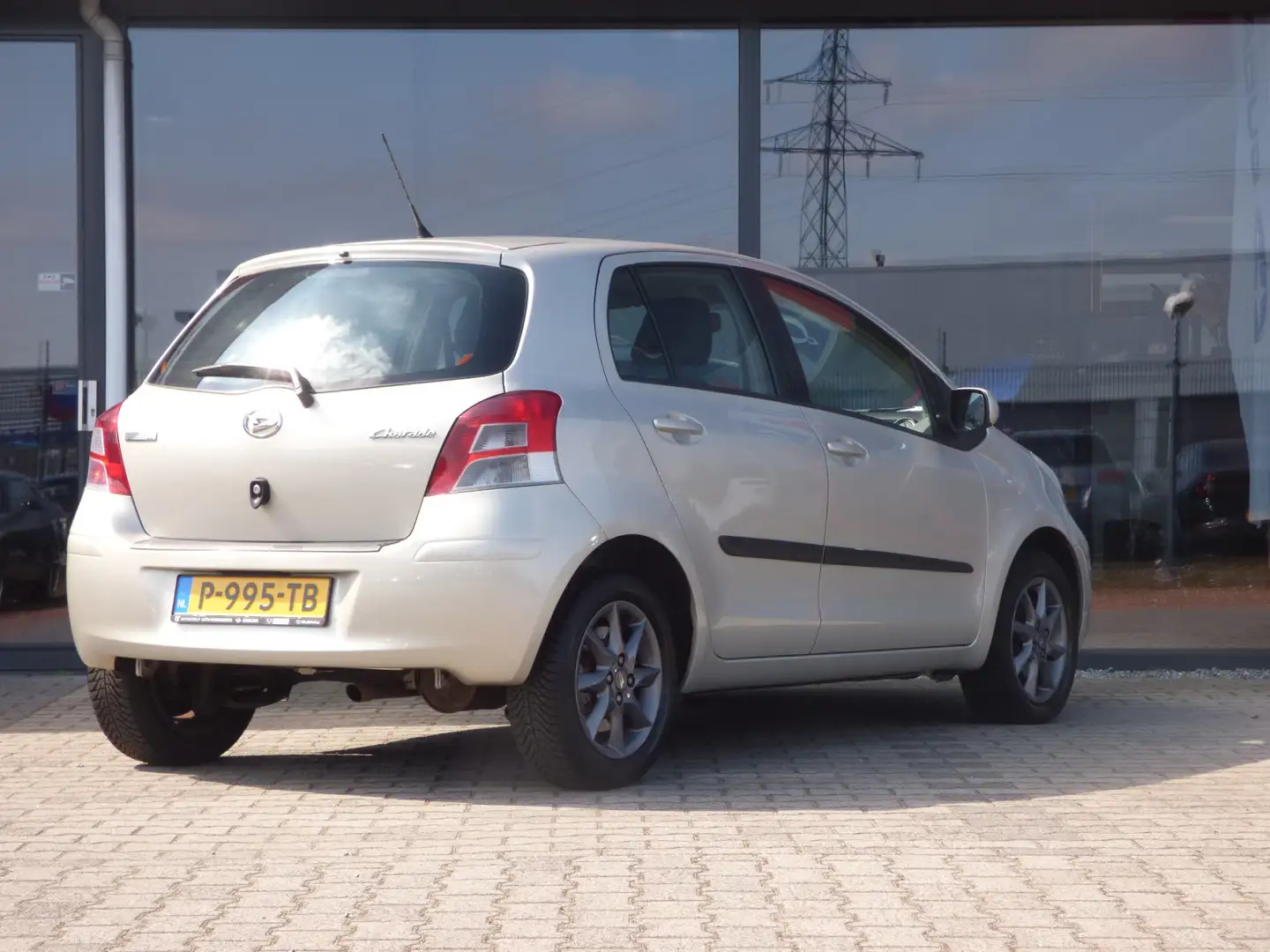 Toyota Yaris Daihatsu Charade 1.3 5drs City | Airco | 4 Seiz. B Gris - 2