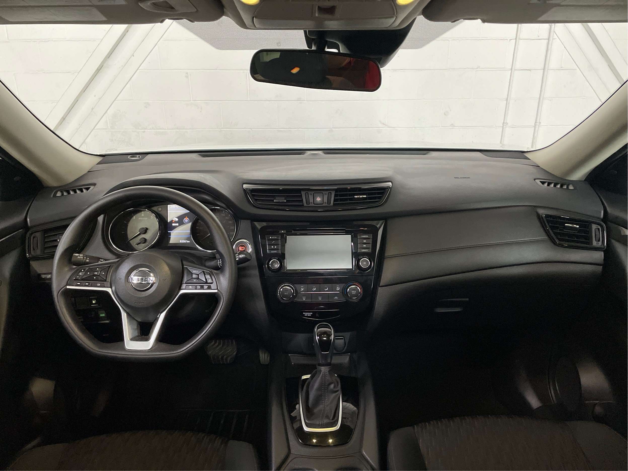 2020 Nissan Rogue AWD SV — снимка 1