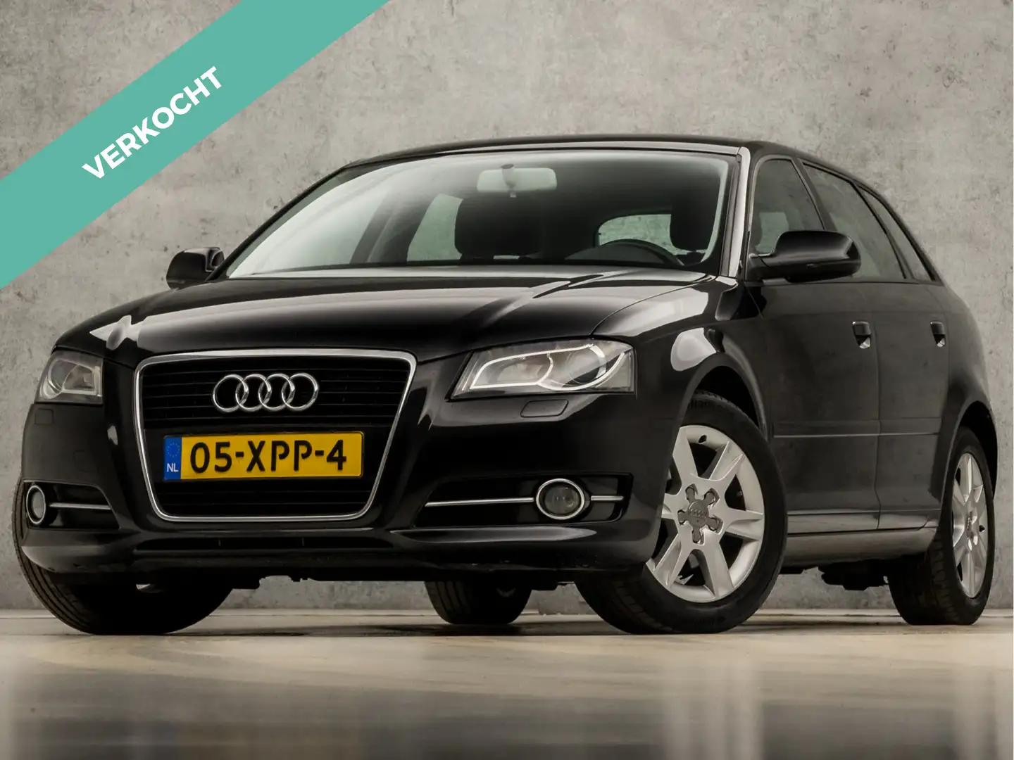 Audi A3 Sportback 1.2 TFSI Sport (NAVIGATIE, LEDER, XENON, Чорний - 1