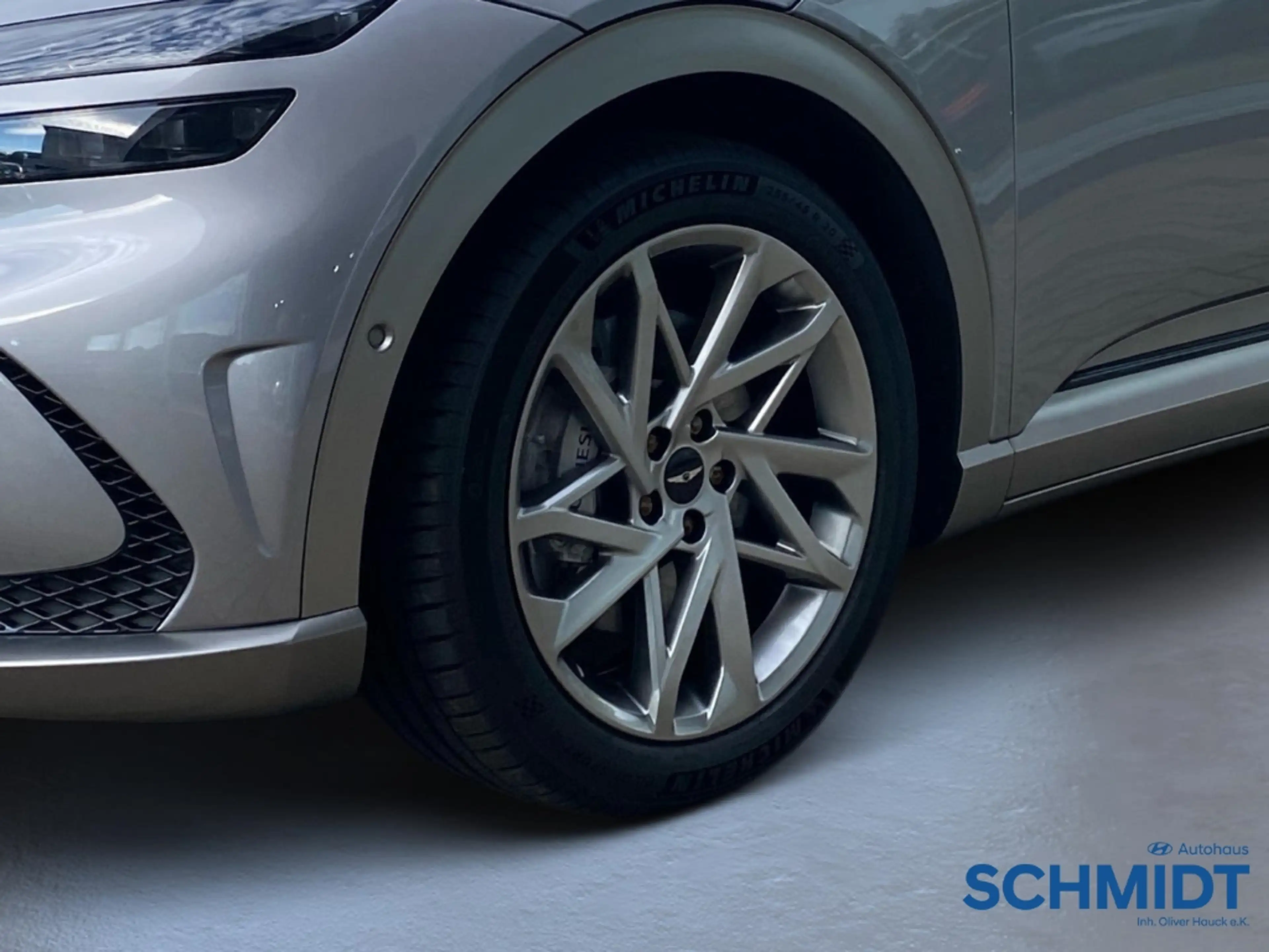 Genesis GV60 Sport Elektro 4WD Pano Memory Sitze Massagesitze K — photo 7