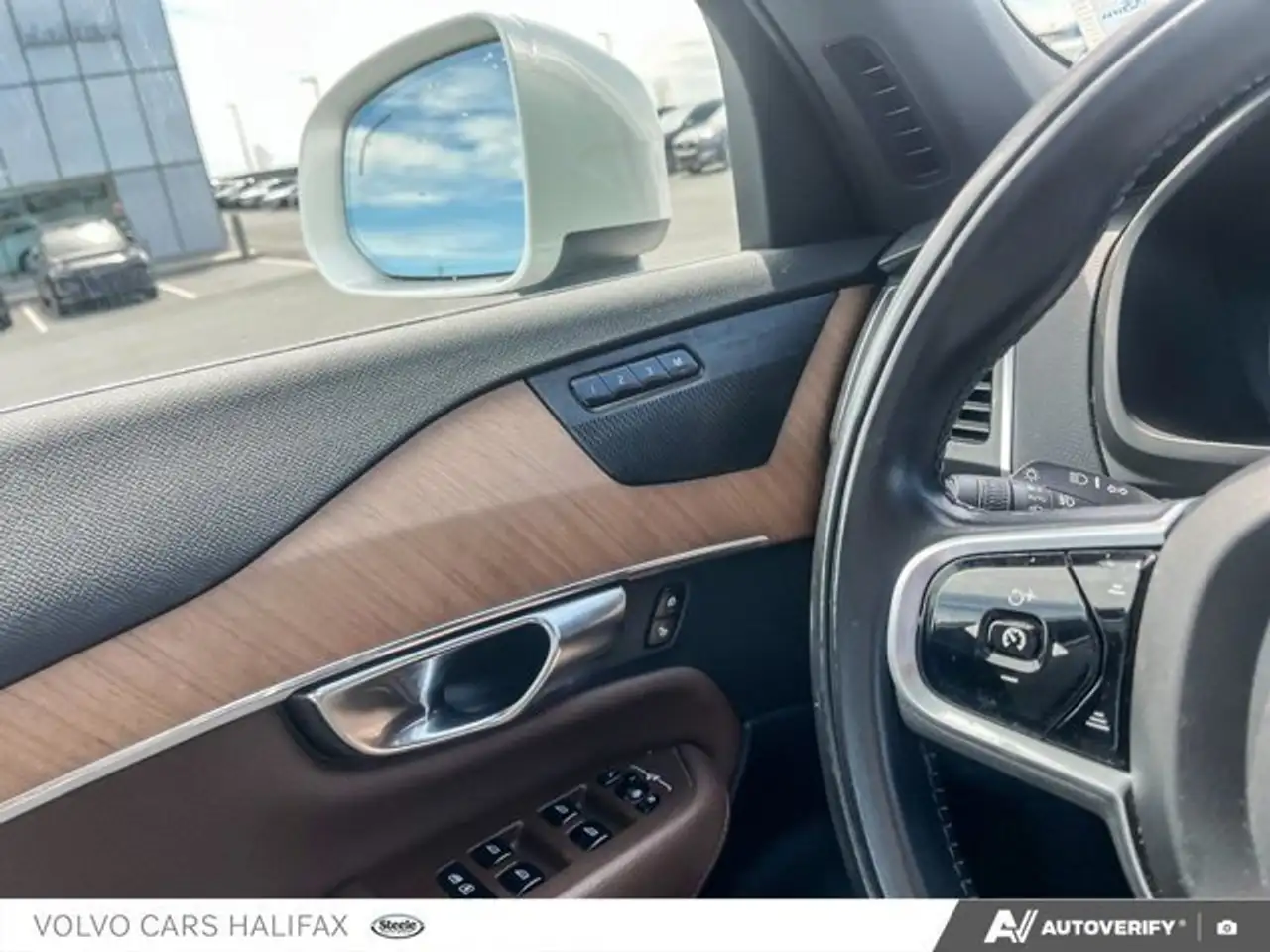 Volvo XC90 снимка Volvo XC90
