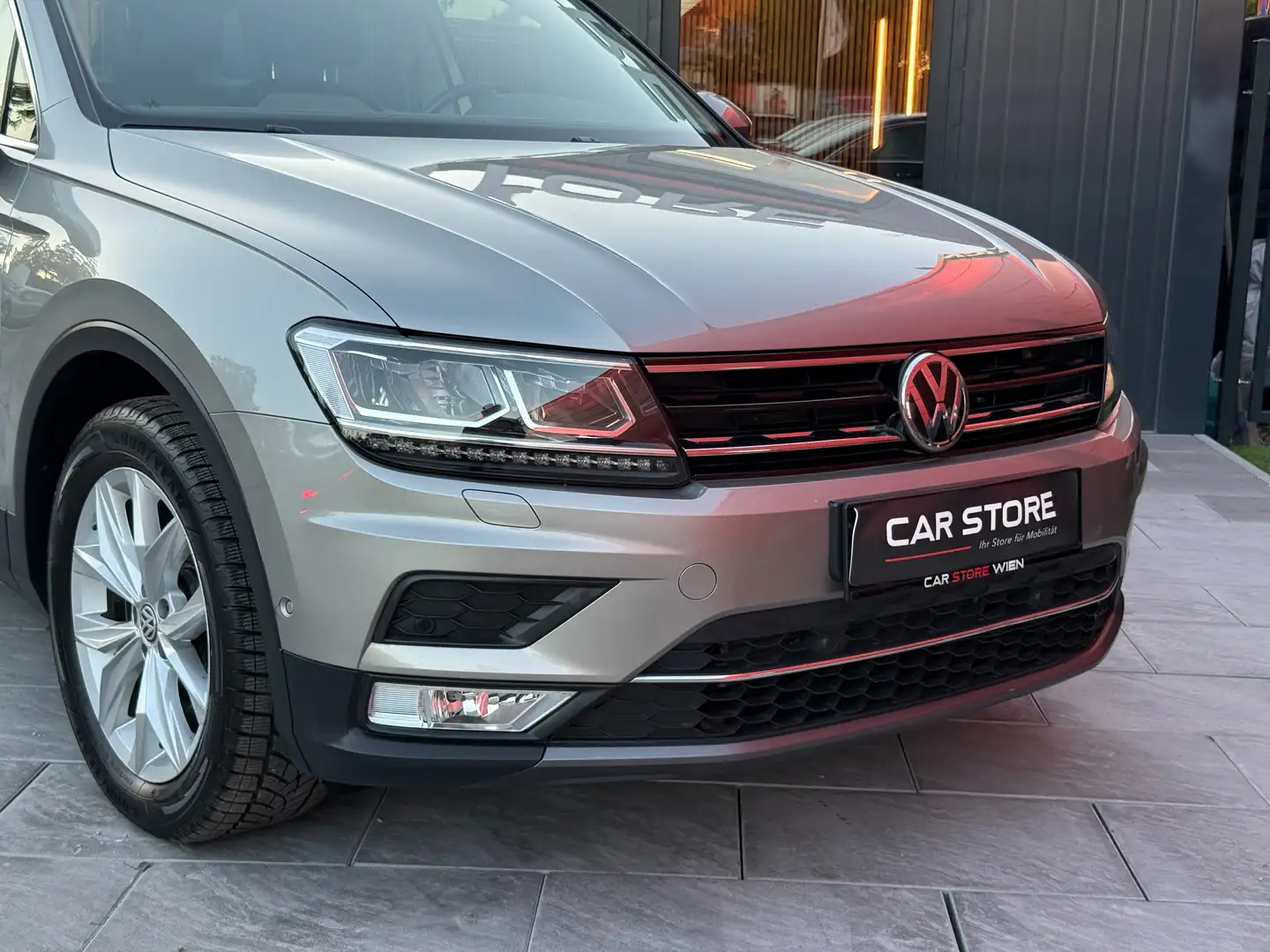 Volkswagen Tiguan 2,0TDI|4Motion|Highline|Pano|Kamera|ACC|AHK Silber - 2