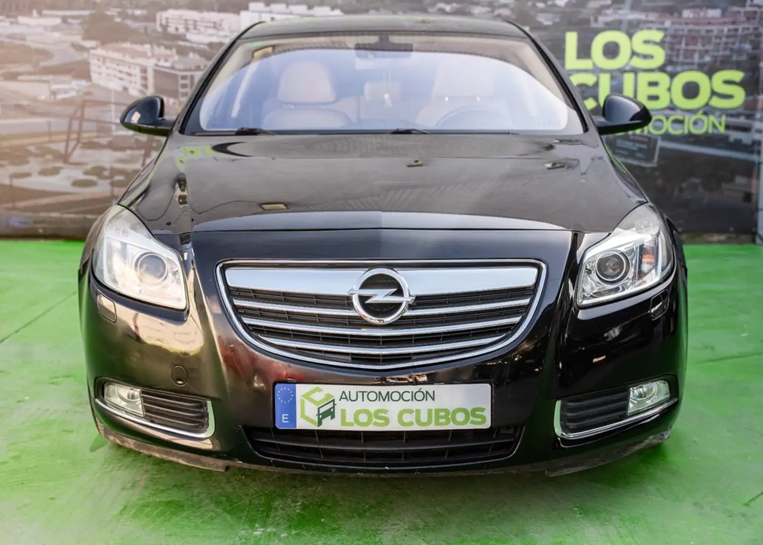 Opel Insignia 2.0CDTI Cosmo 160 Schwarz - 2