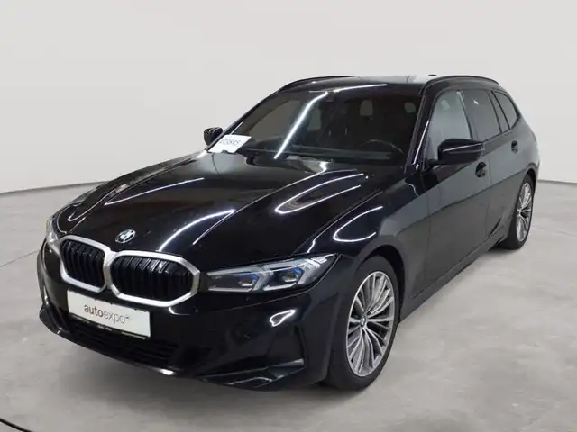 BMW 3 Series view 2