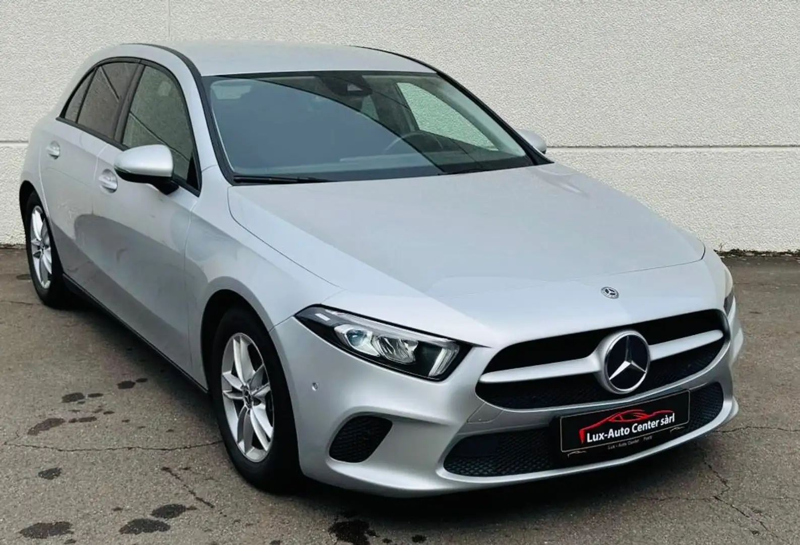 Mercedes-Benz A 180 d Business Solution Plateado - 2