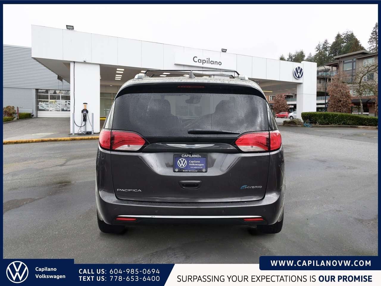 2017 Chrysler Pacifica Platinum Just Arrived! Local Vehicle, Available No — снимка 1