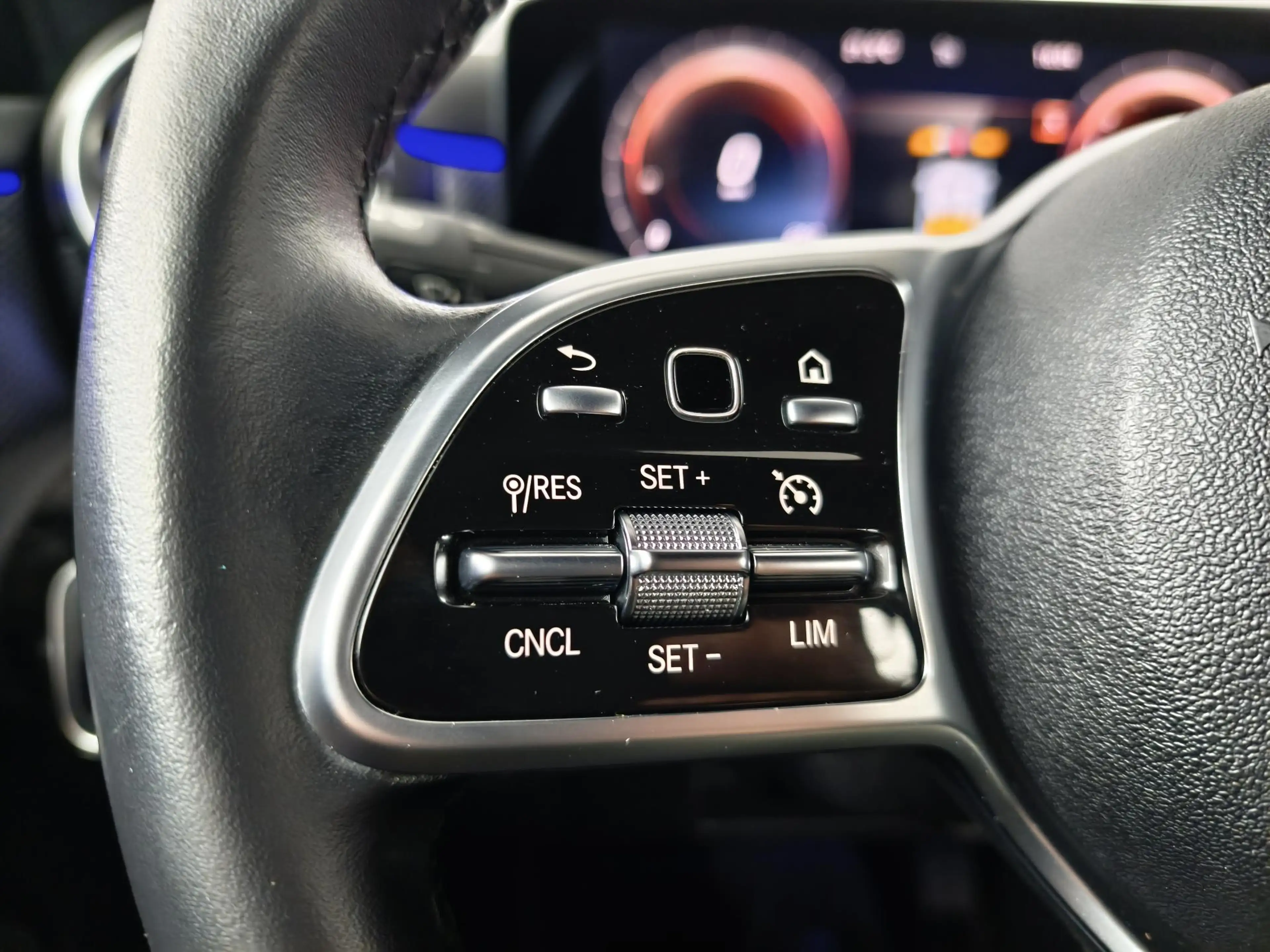 Mercedes-Benz A 250 e Luxury Limited | Panoramadak | Stoelverwarming | — photo 21