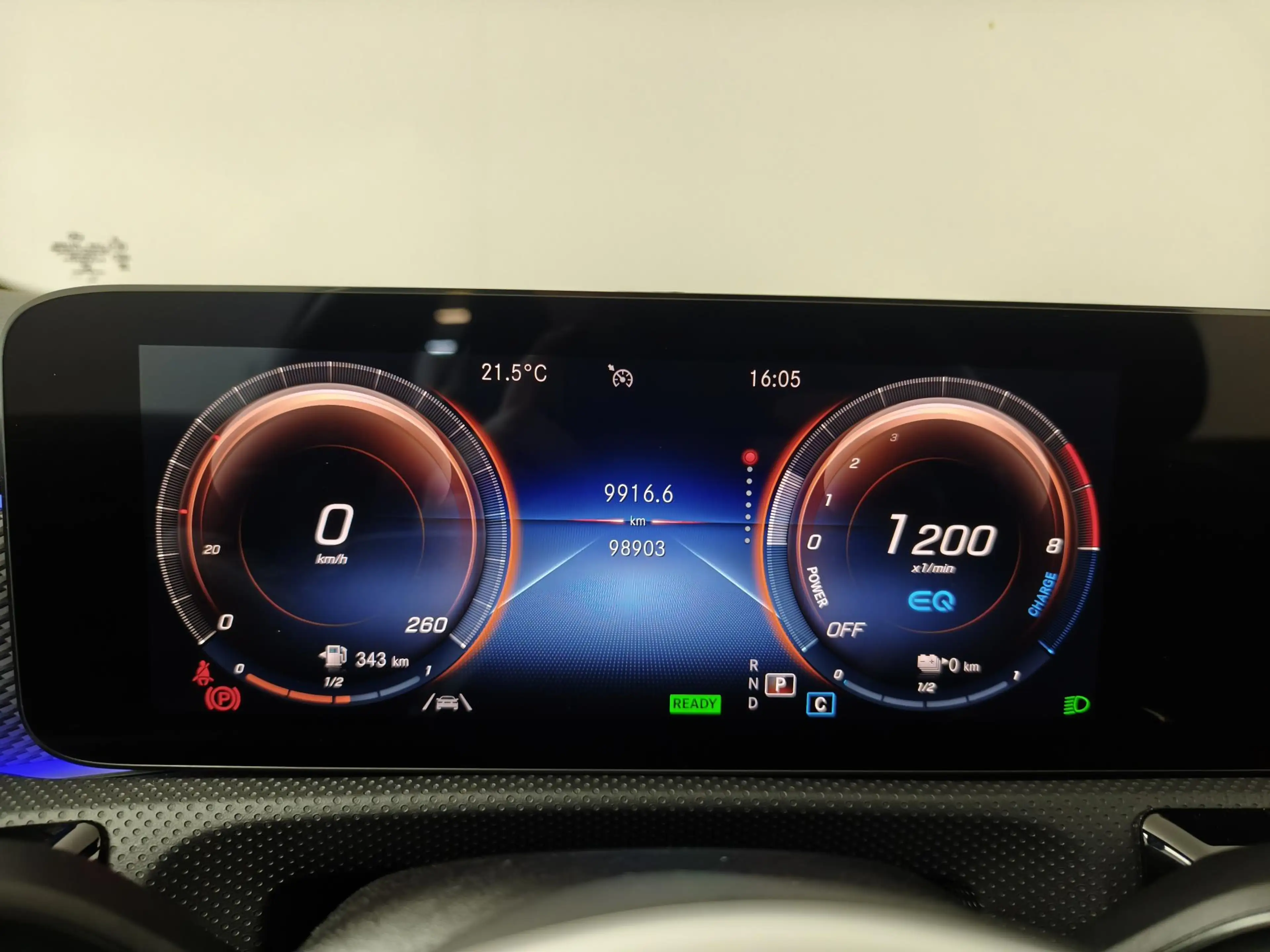 Mercedes-Benz A 250 e Luxury Limited | Panoramadak | Stoelverwarming | — photo 4