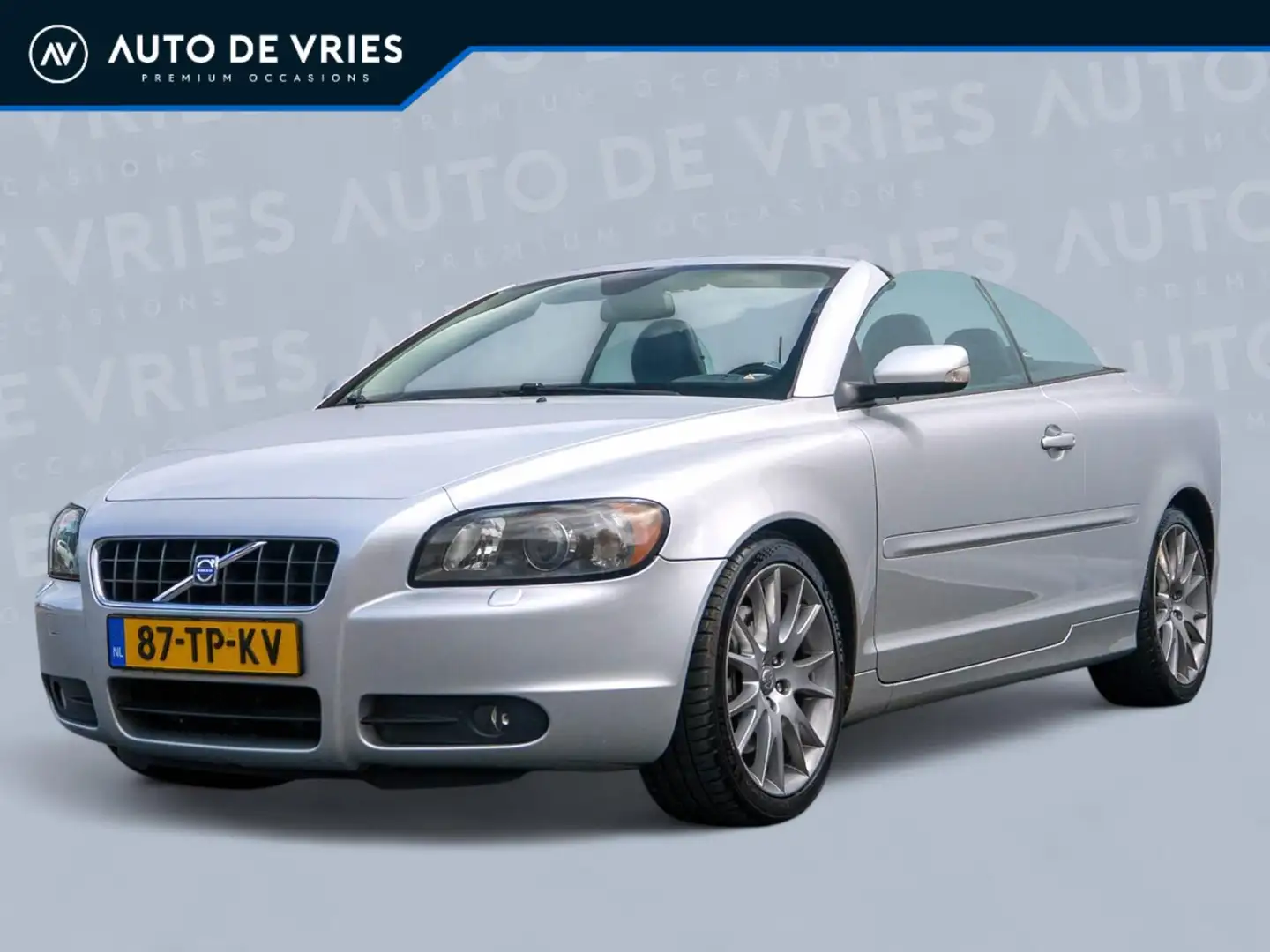 Volvo C70 Convertible 2.4i Automaat 170pk Summum | Zwart led Grau - 1