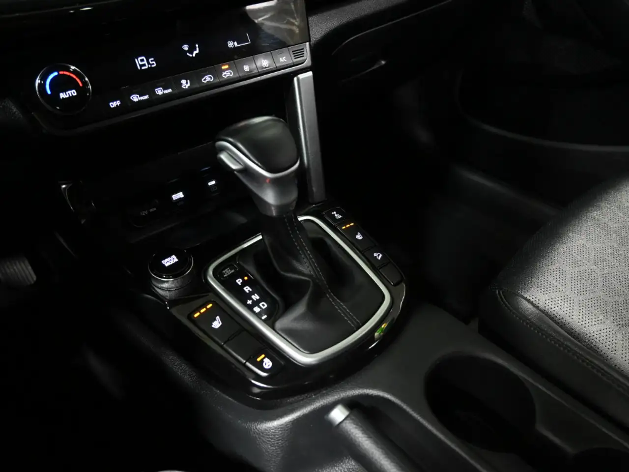Kia Seltos снимка Kia Seltos