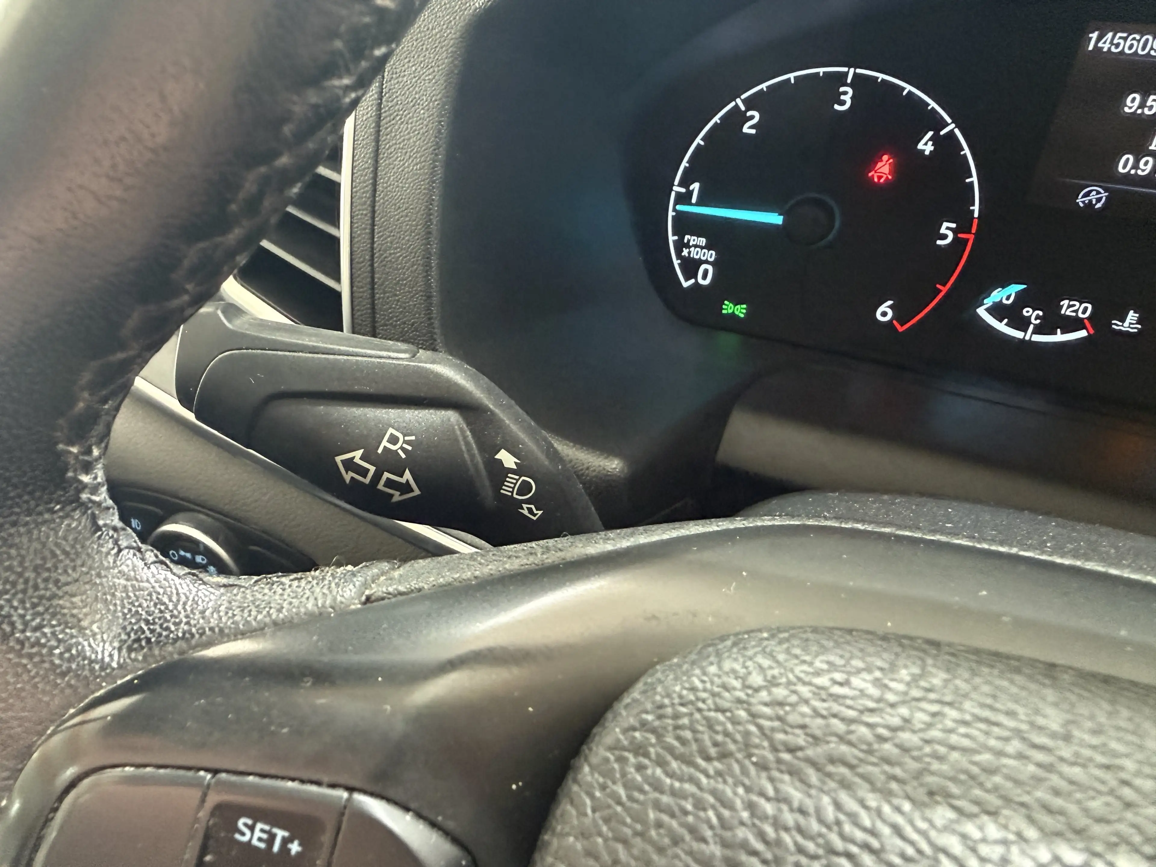 Ford Tourneo Custom Titanium L1 Bi-Xenon / AHK / Leder — photo 14