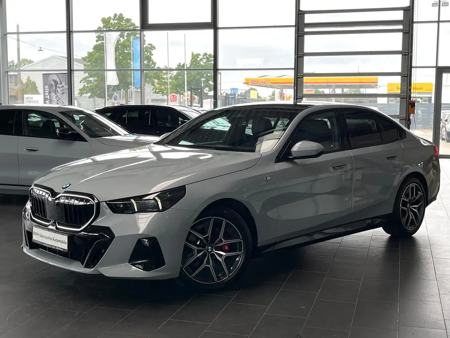 BMW 520 d M Sport Pro K.Zg/HUD/Pano/A-LED/360°Kam/H-K Gris - 2