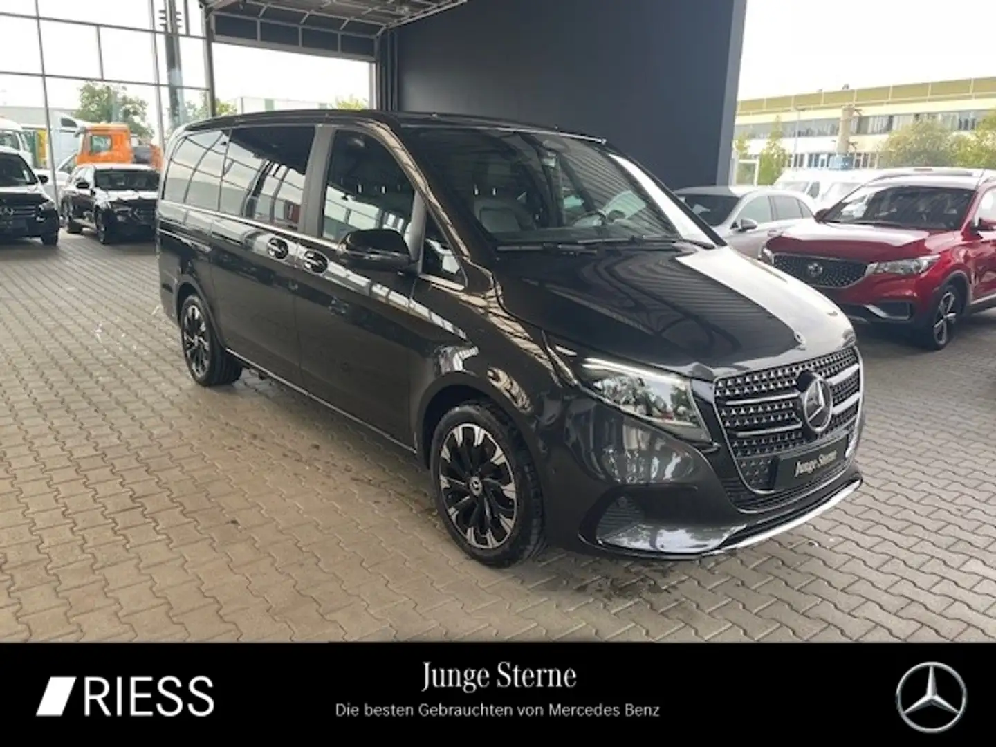 Mercedes-Benz V 250 d AVANTGARDE/MBUX/360°/DISTRONIC/STANDHZG./TISCH Grijs - 1
