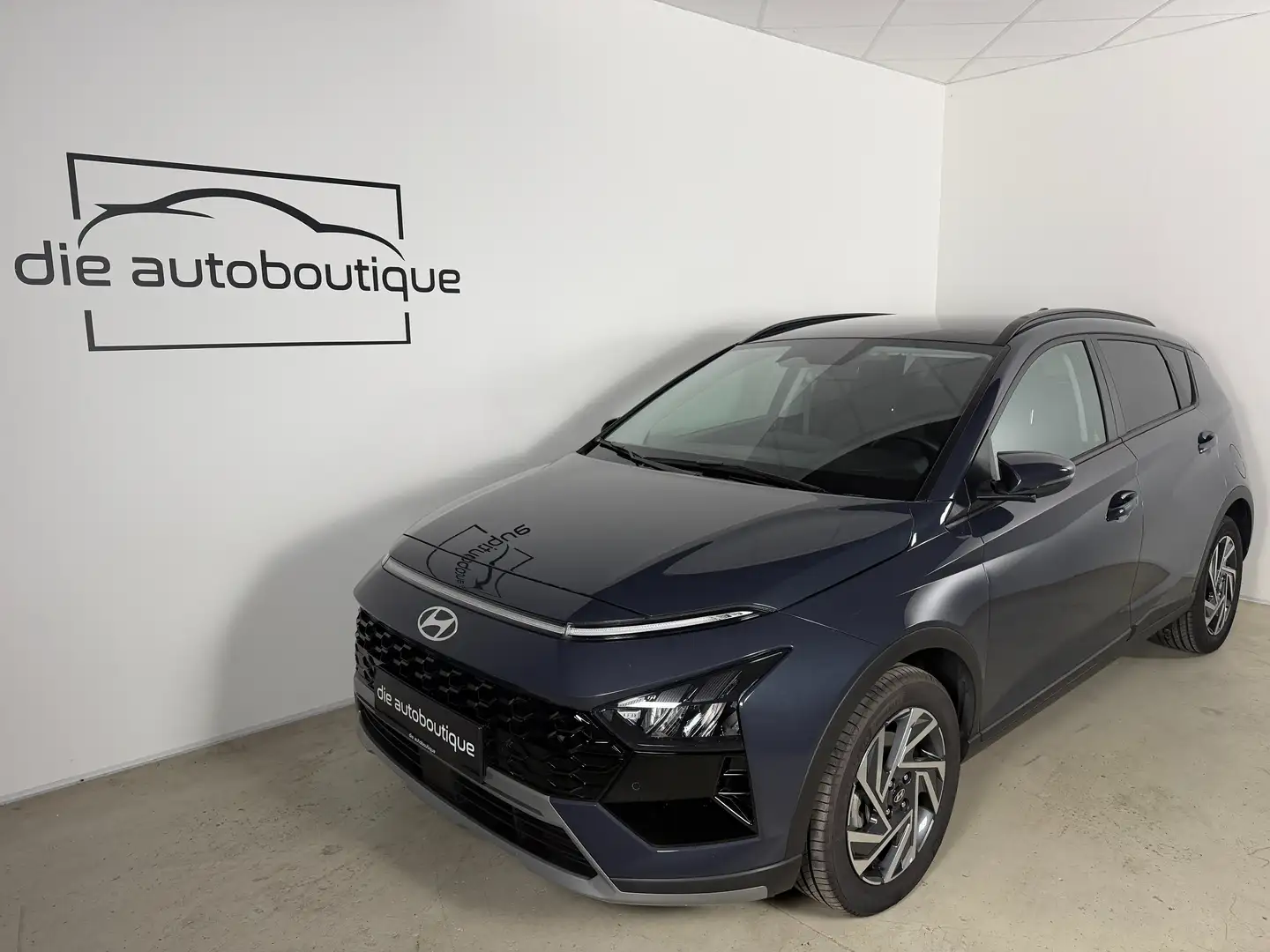 Hyundai BAYON 1,0 T-GDI GO PLUS DCT // LED // Garantie // Top // Grau - 2