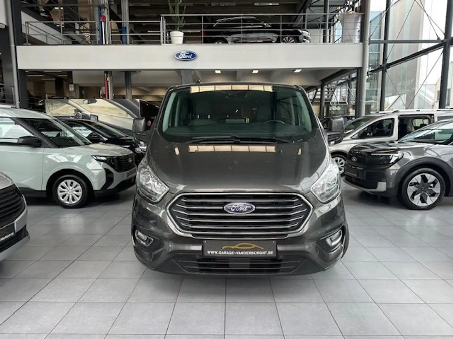 Ford Tourneo Custom LIMITED L2 170PK AUTOMAAT+ 2 JAAR WAARBORG Grigio - 2