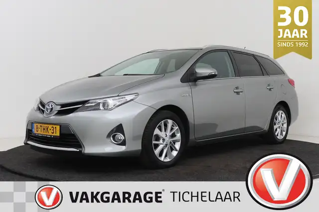 Toyota Auris Touring Sports 1.8 Hybrid Lease | Panoramadak | De