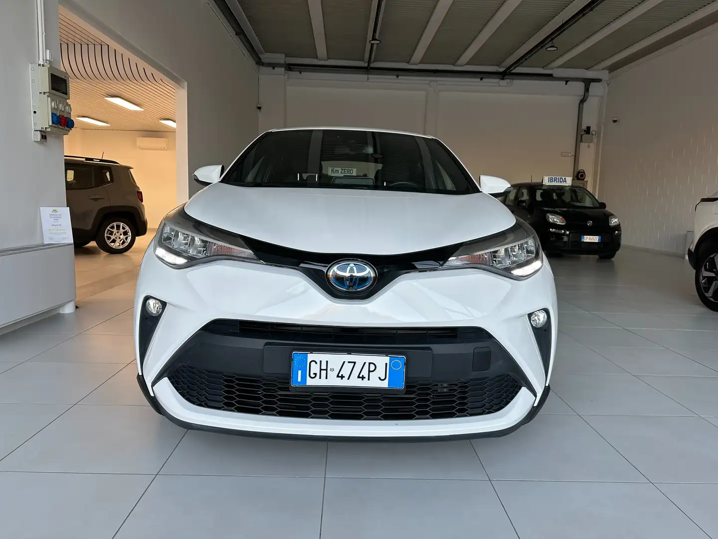 Toyota C-HR Hybrid 1.8 BUSINESS SPORT APPLE/ANDROID KM 22000 ! Bianco - 2