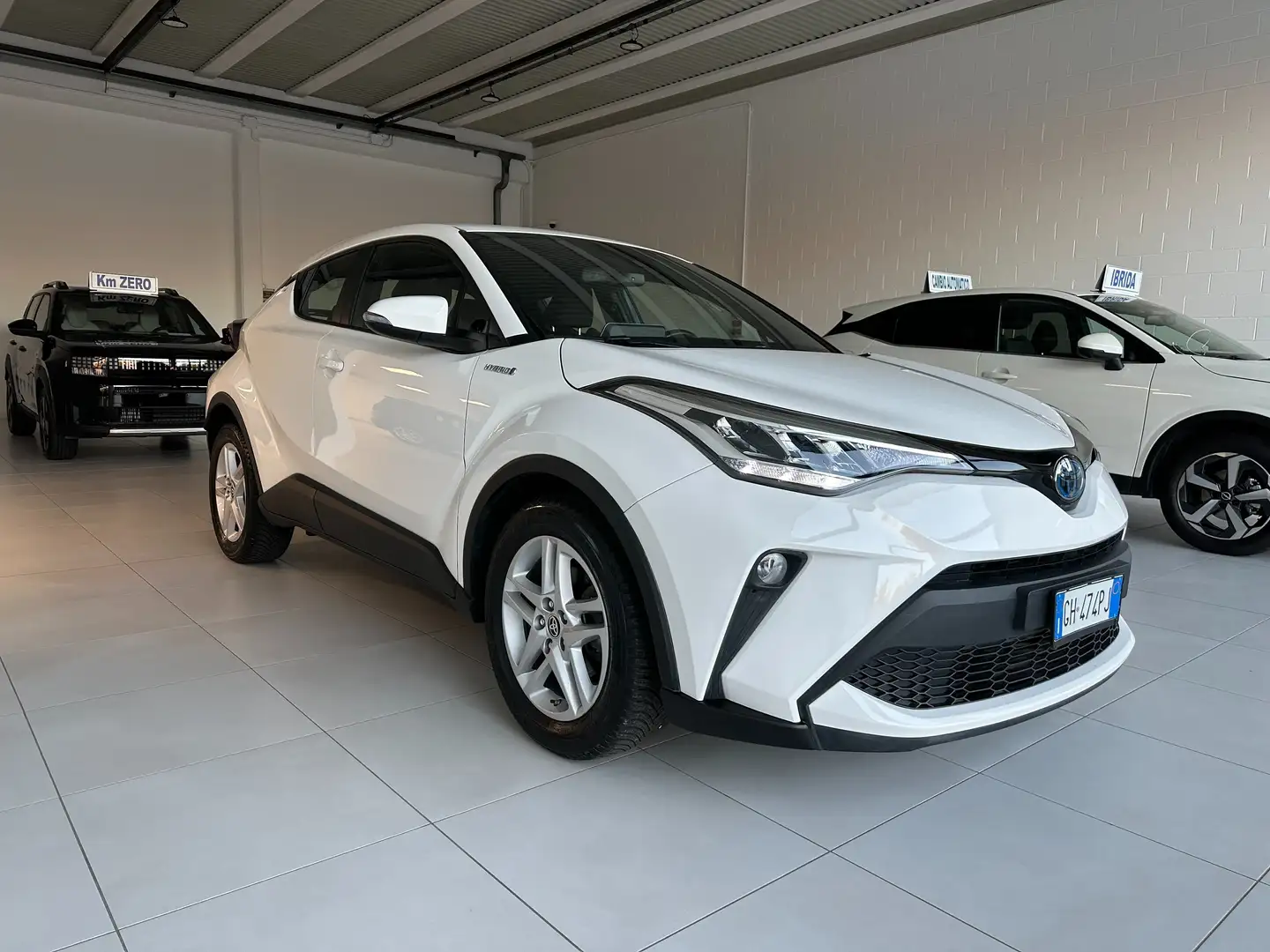 Toyota C-HR Hybrid 1.8 BUSINESS SPORT APPLE/ANDROID KM 22000 ! Bianco - 1