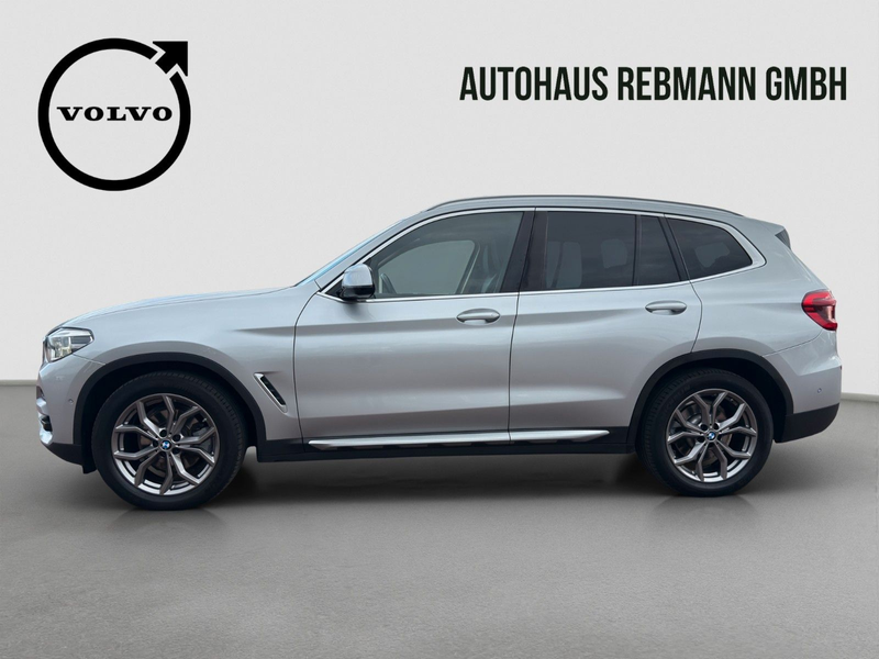 BMW X3 xDrive 20 i xLine — photo 13