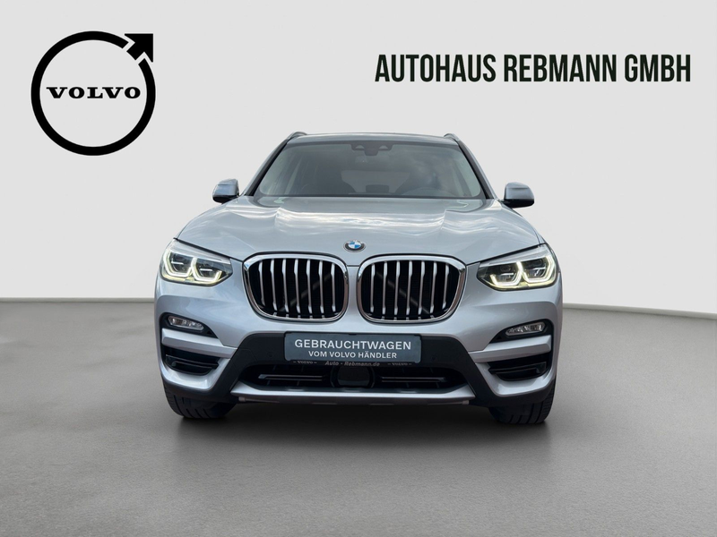 BMW X3 xDrive 20 i xLine — photo 12