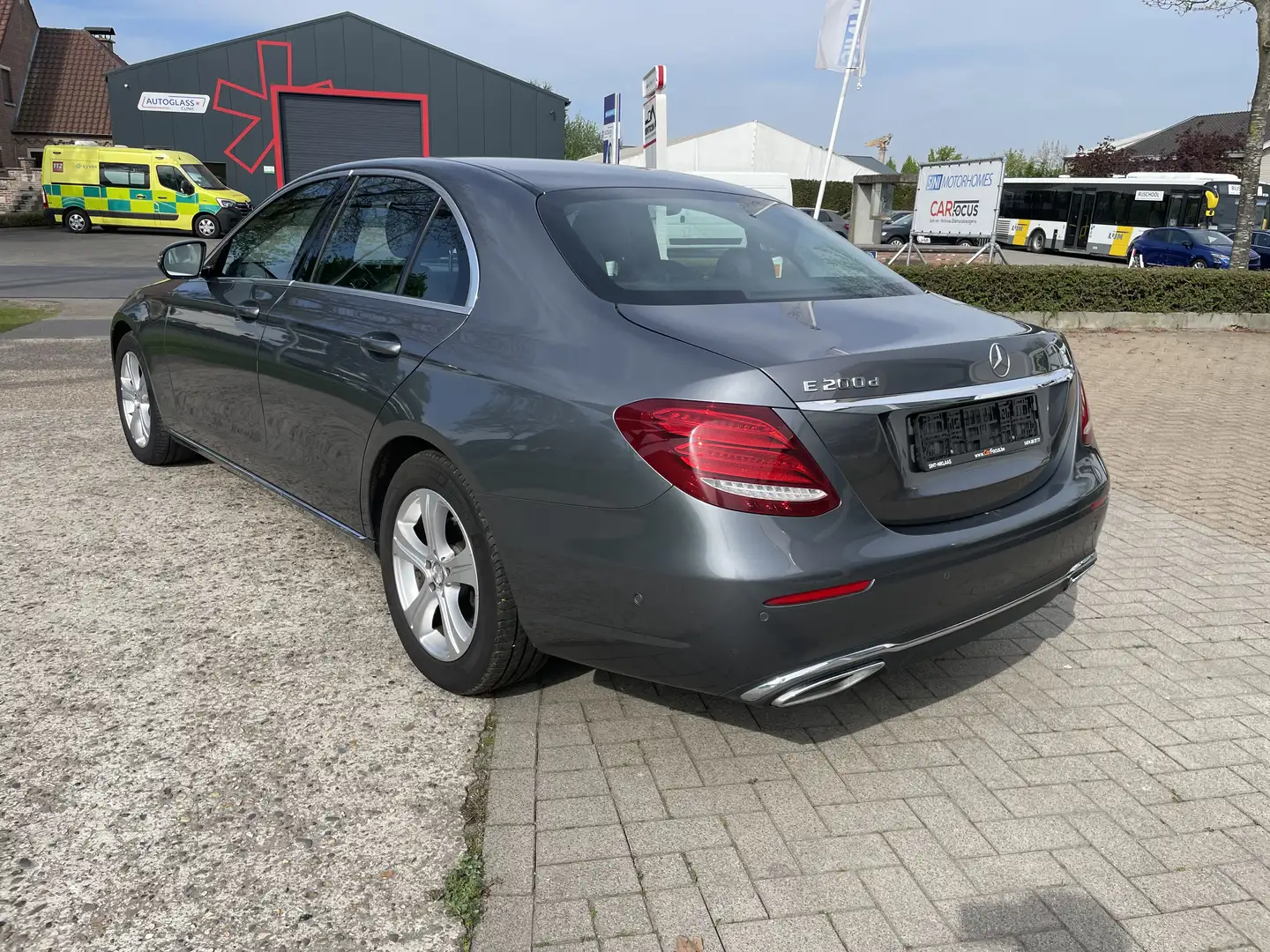 Mercedes-Benz E 200 d 9G-TRONIC - 2
