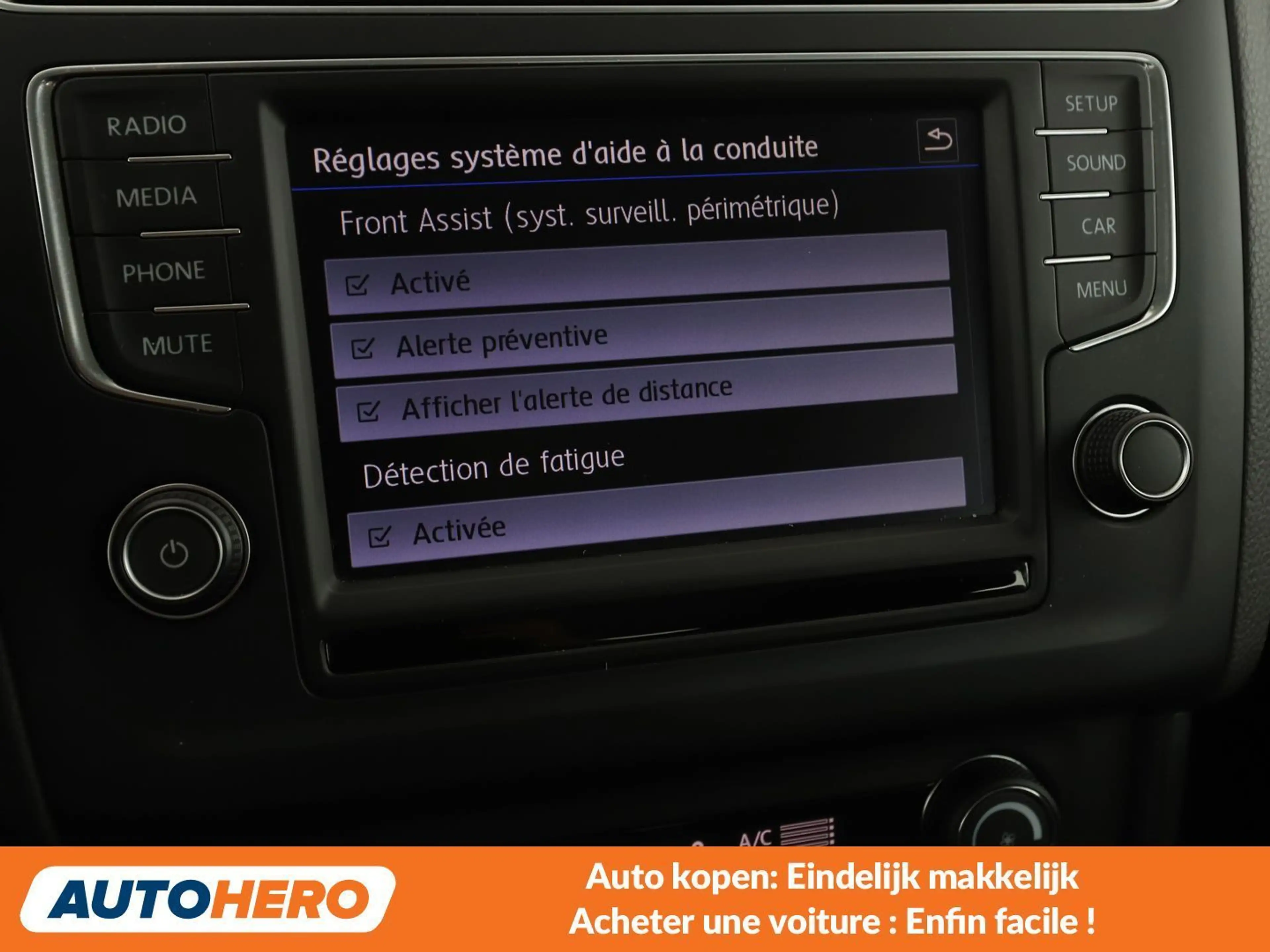 Volkswagen Polo 1.0 Comfortline BlueMotion Tech — photo 9