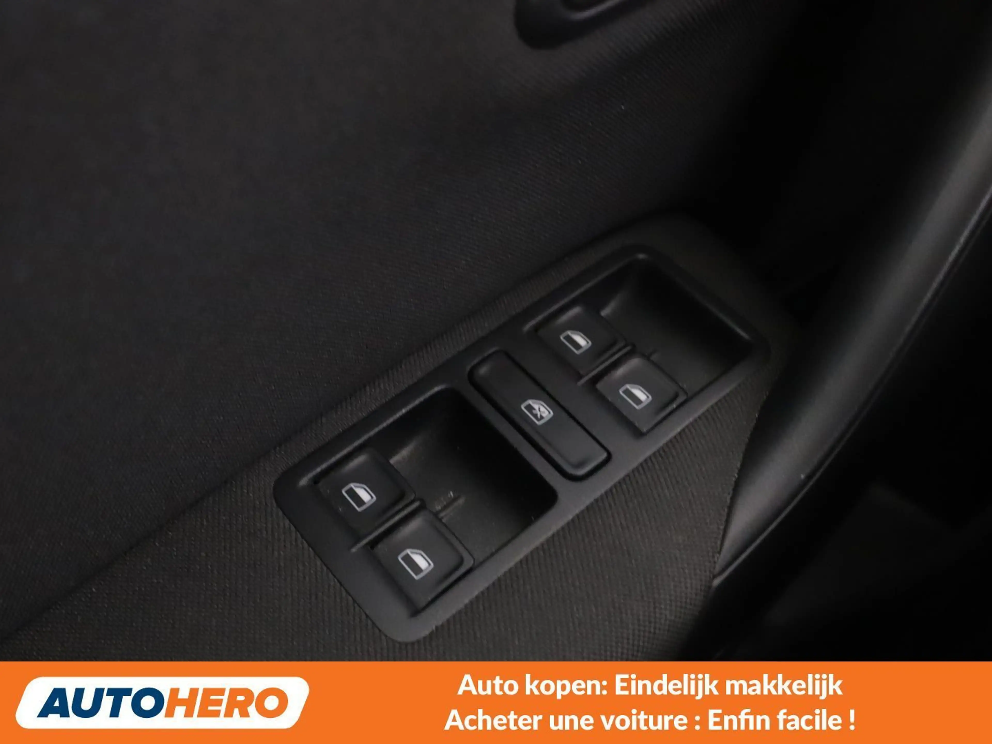 Volkswagen Polo 1.0 Comfortline BlueMotion Tech — photo 14