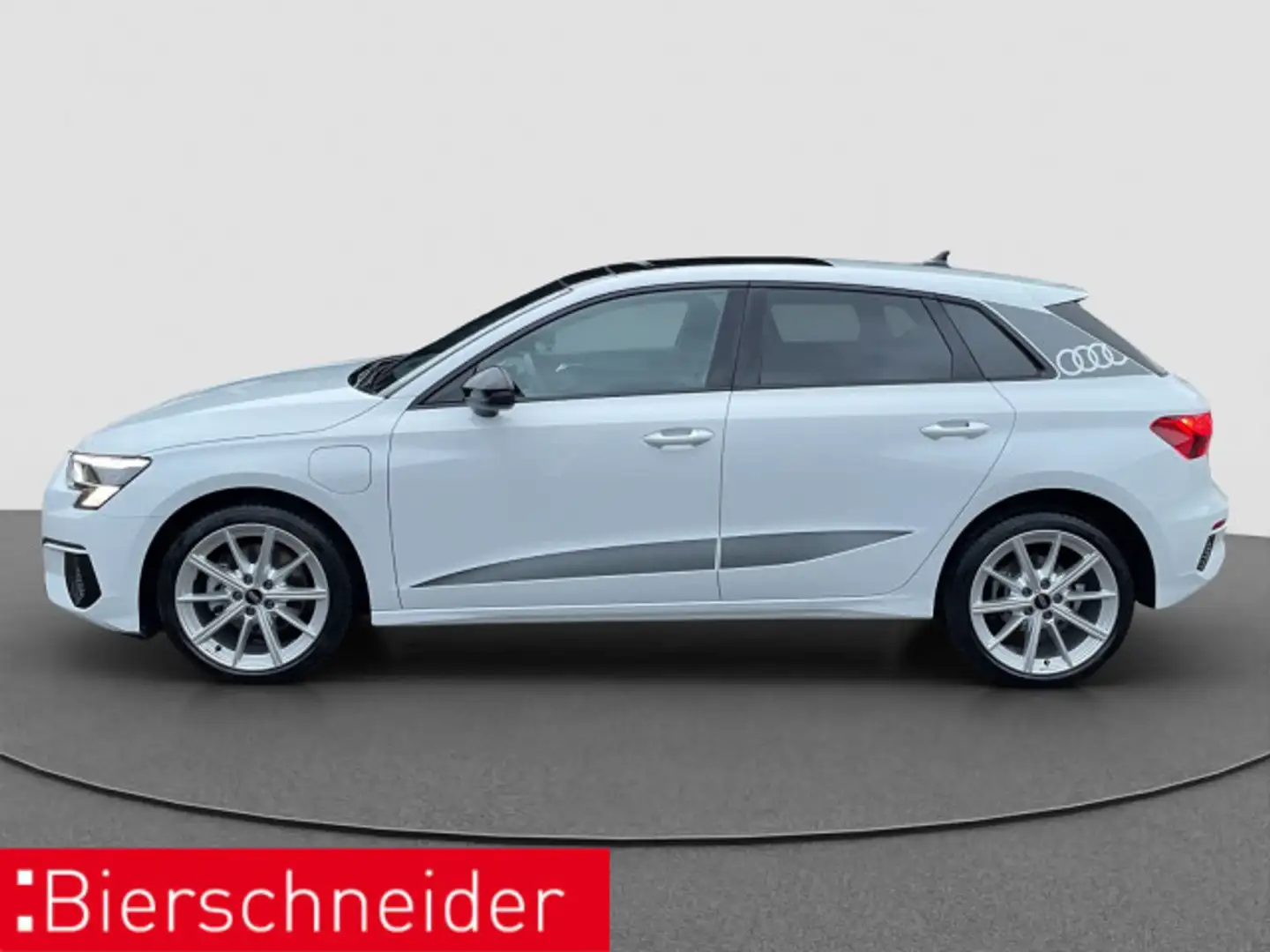 Audi A3 40 TFSI e advanced AHK MATRIX PANO Weiß - 2