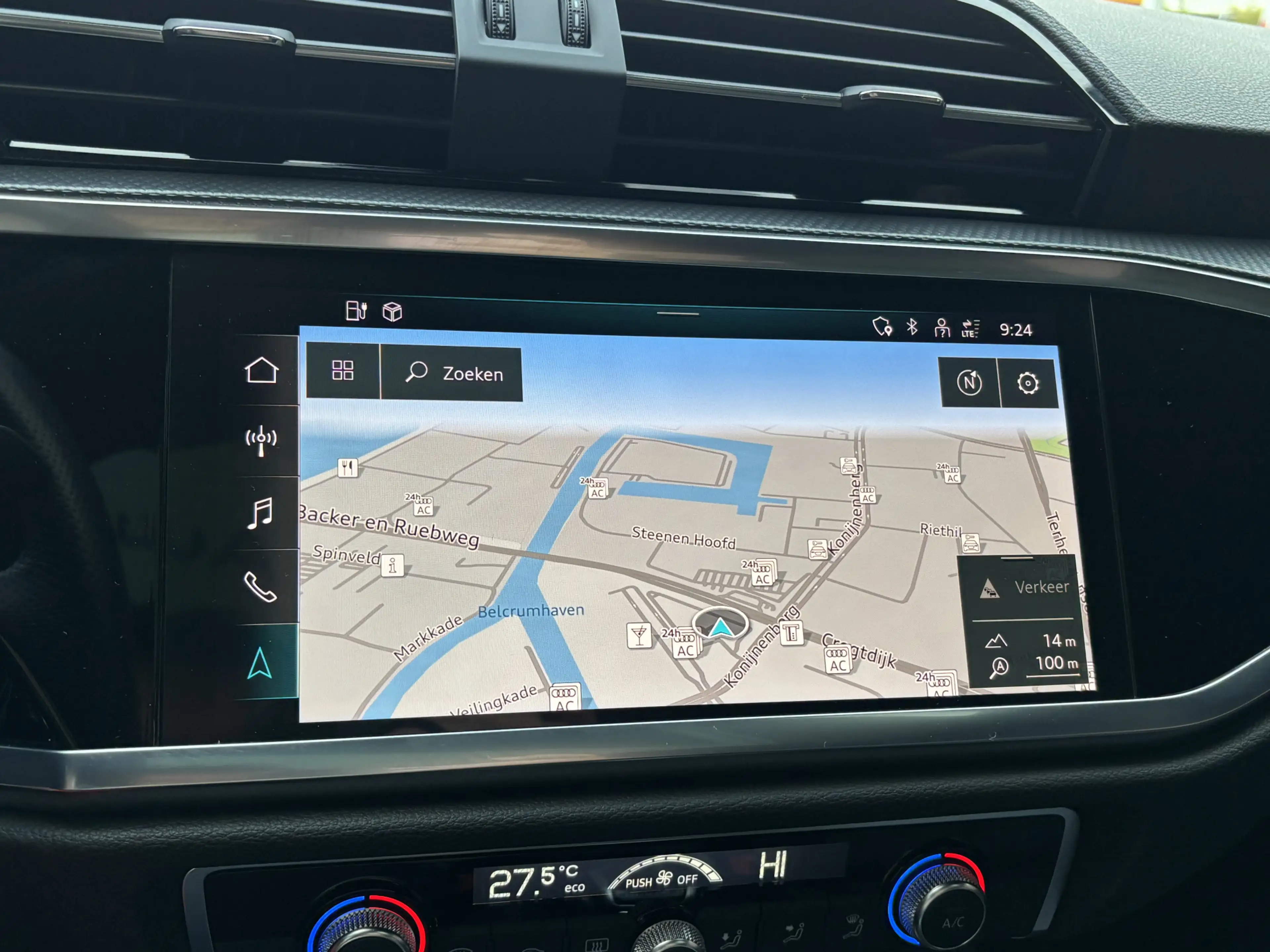 Audi Q3 Sportback 45 TFSI e S Edition — photo 14