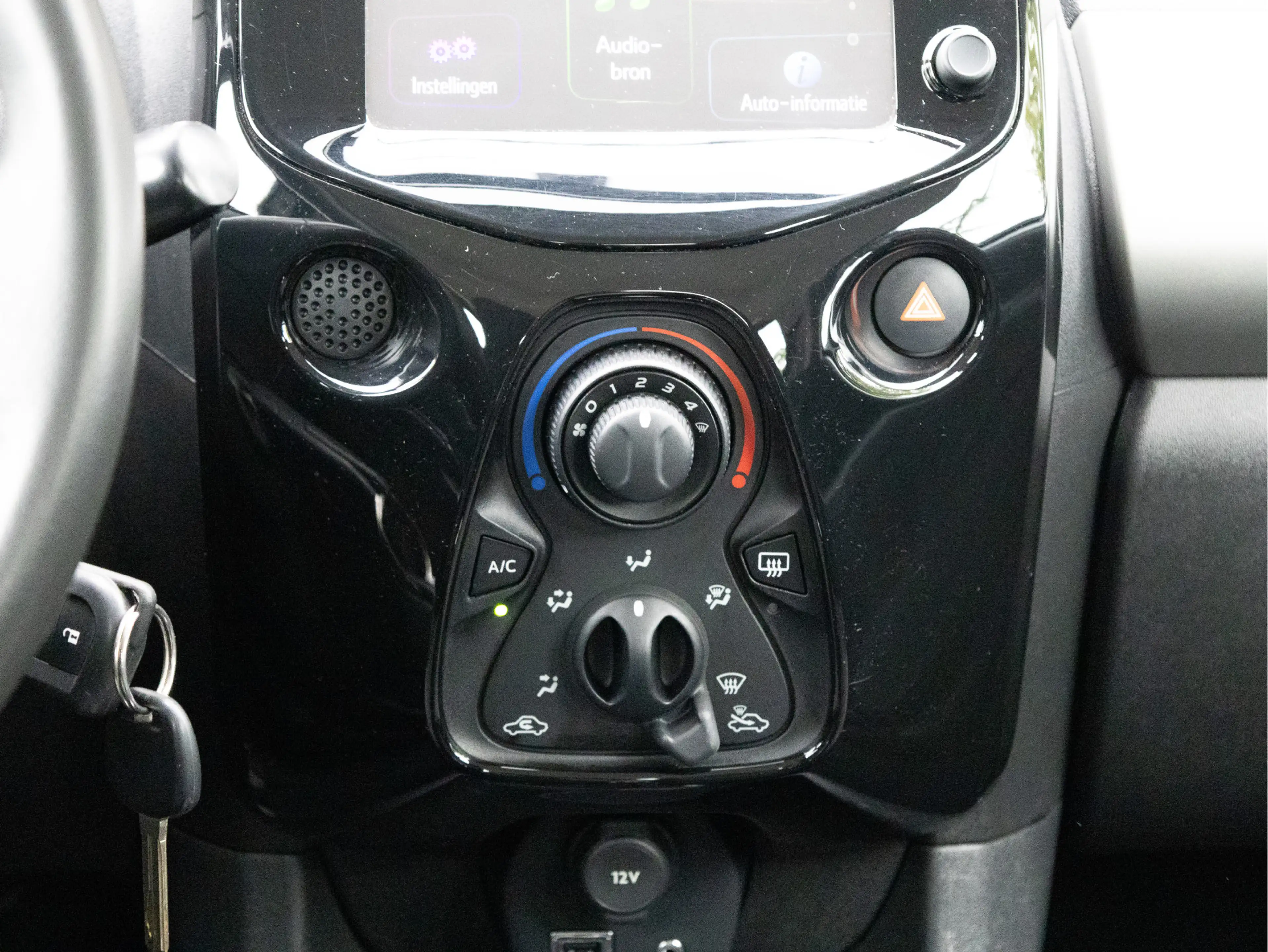 Citroen C1 1.0 e-VTi Shine *Achteruitrijcamera | Cruise Contr — photo 31