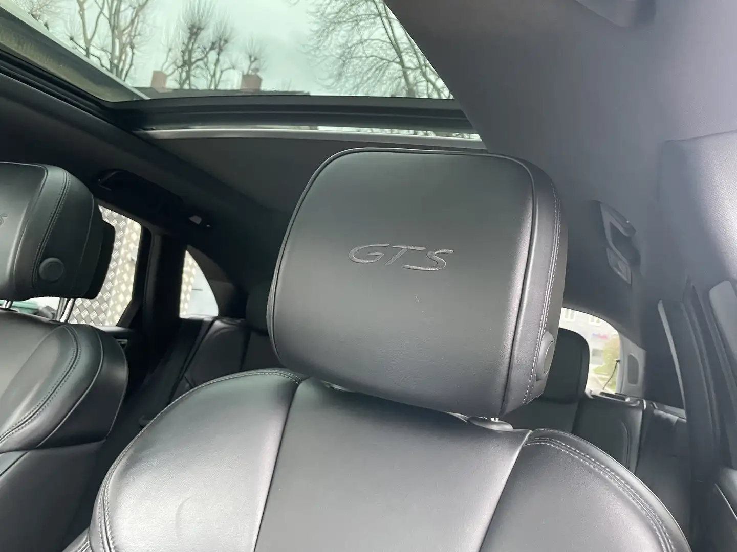 Porsche Macan GTS Grau - 2