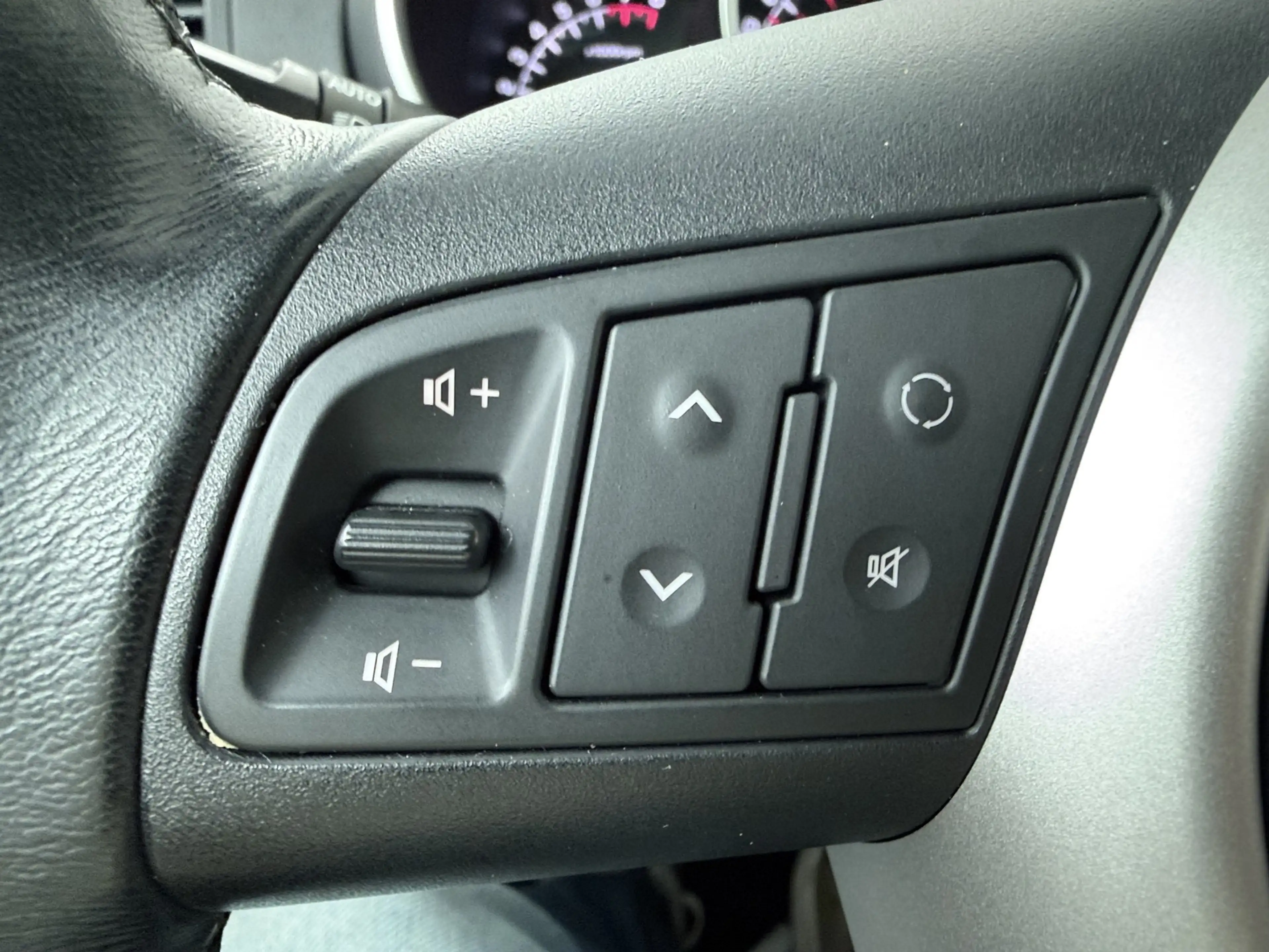 Kia Venga 1.4 CVVT Summer Edition - Navigatie - Camera - Ele — photo 33