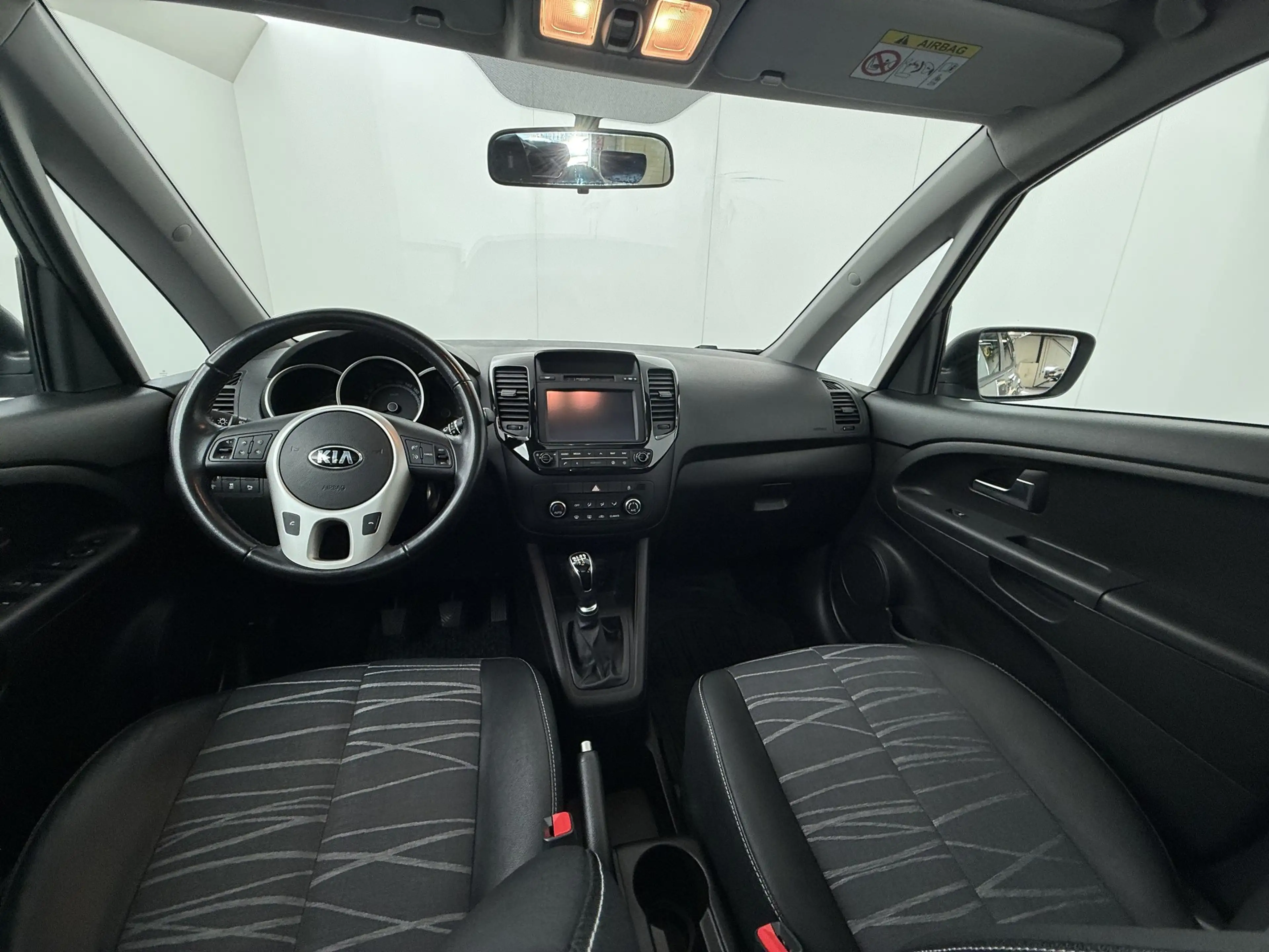 Kia Venga 1.4 CVVT Summer Edition - Navigatie - Camera - Ele — photo 22