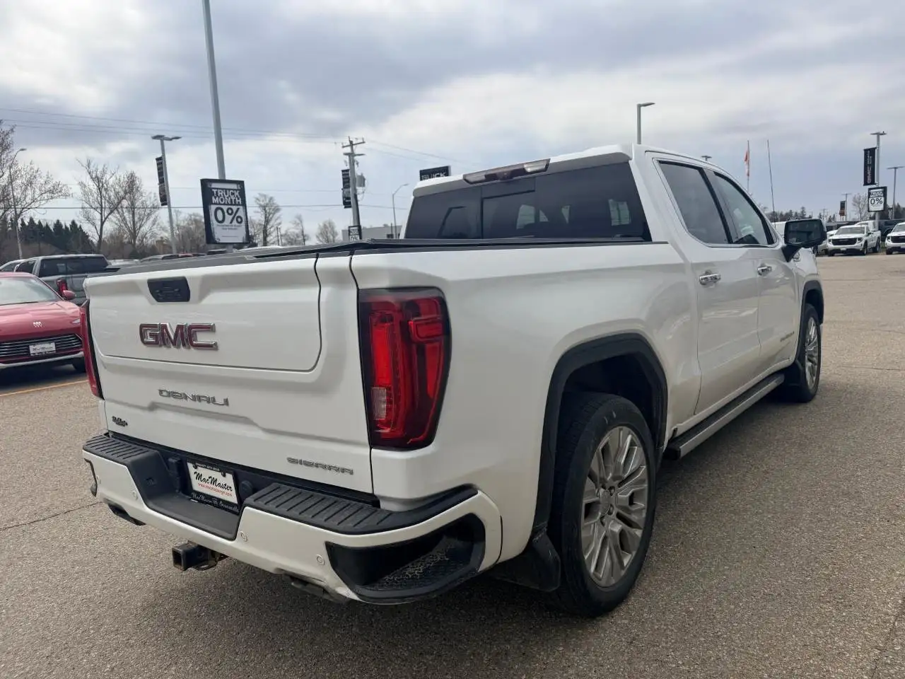 GMC Sierra 1500 снимка GMC Sierra 1500