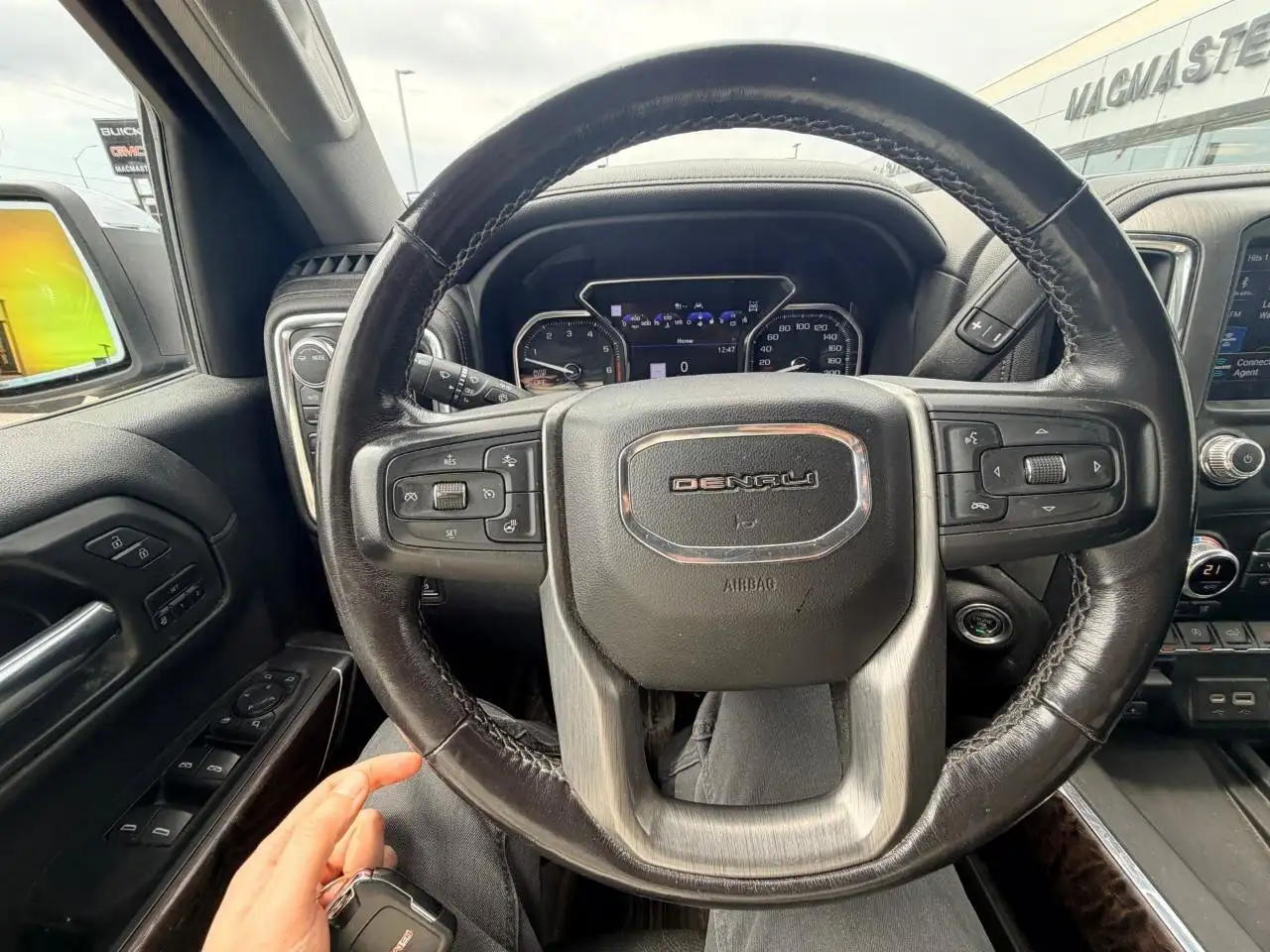 GMC Sierra 1500 снимка GMC Sierra 1500