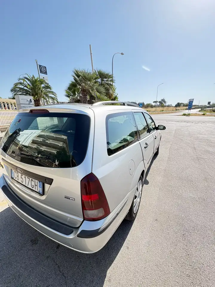 Ford Focus SW 1.8 td Ambiente, foto 5