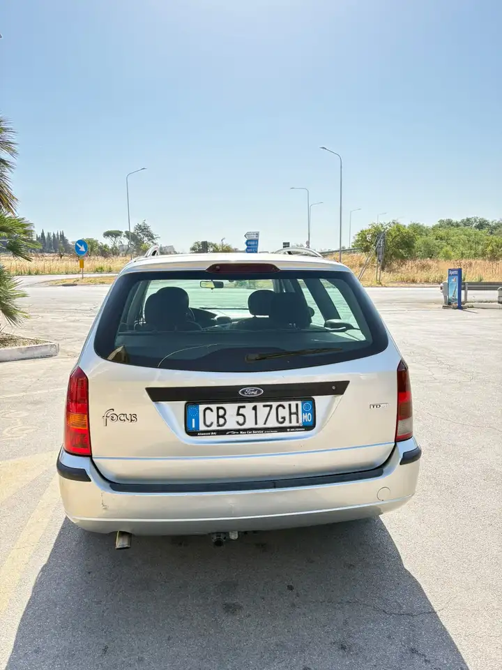 Ford Focus SW 1.8 td Ambiente, foto 1