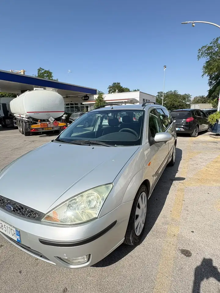 Ford Focus SW 1.8 td Ambiente, foto 4