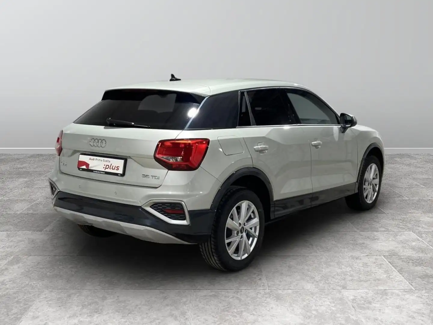 Audi Q2 35 1.5 tfsi Business Advanced s-tronic Argent - 2